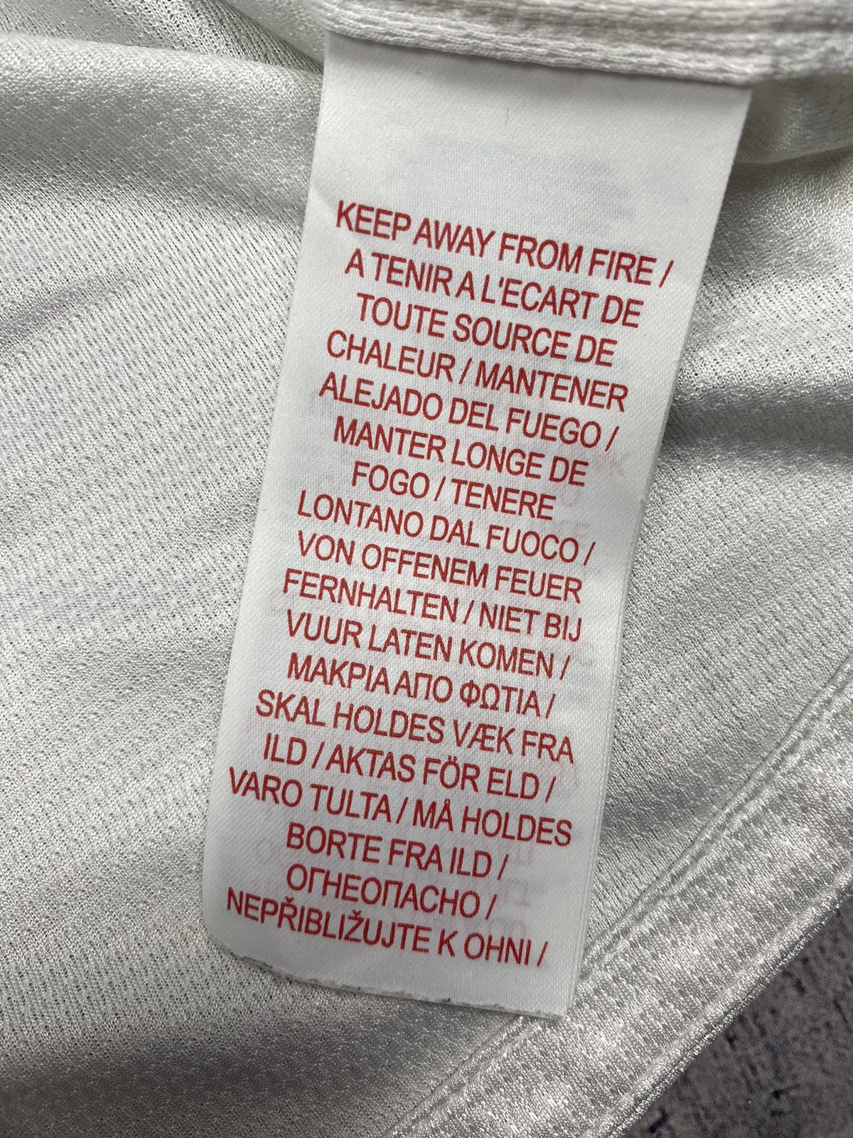 Nike Nike Portugal 2012-2013 Away Football Soccer Jersey Tee Kids Size US S / EU 44-46 / 1 - 12 Thumbnail