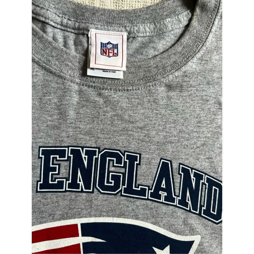 NFL NFL NEW ENGLAND Patriots T-shirt size XL Size US XL / EU 56 / 4 - 7 Thumbnail