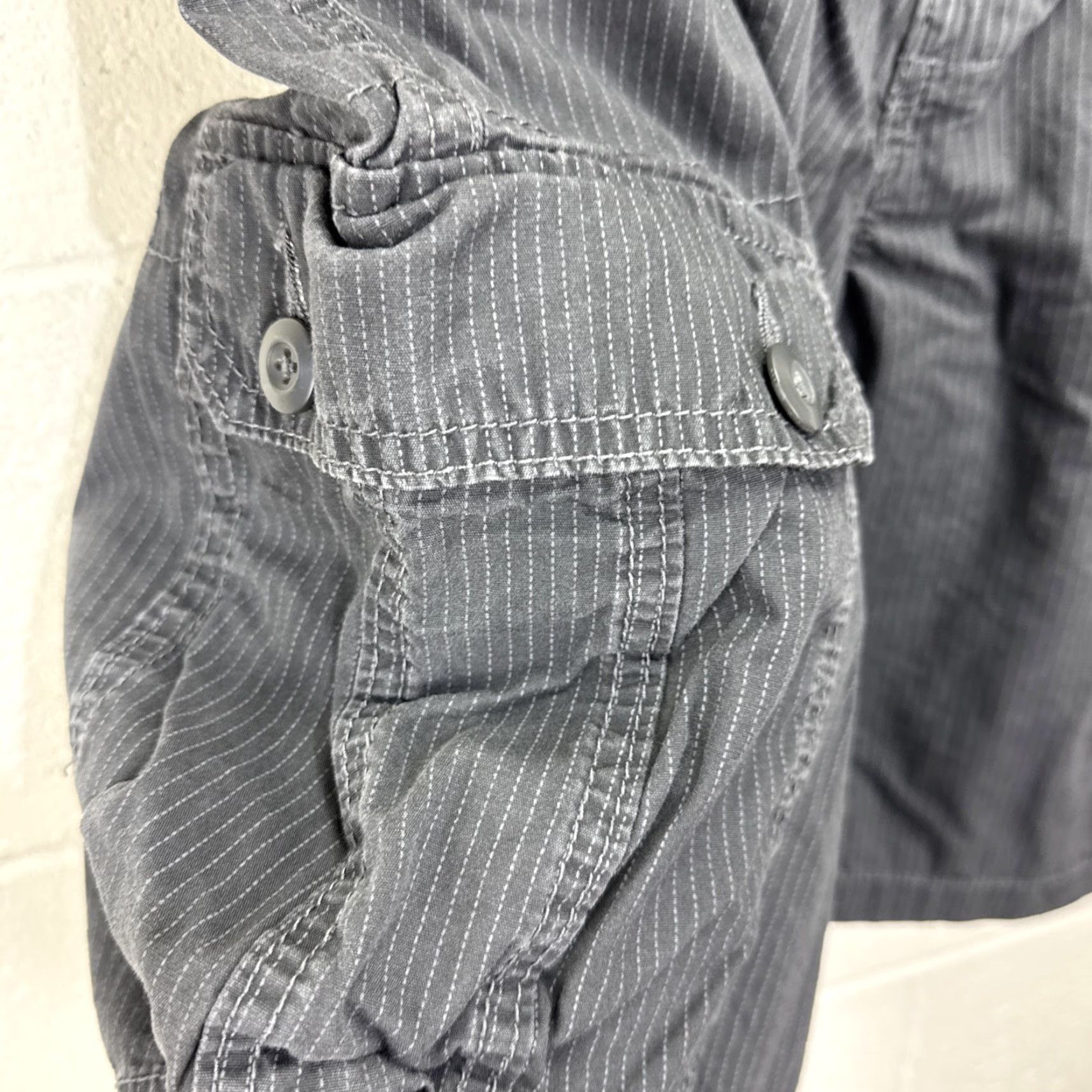 Ocean Pacific VINTAGE Ocean Pacific Cargo Shorts Men 34 Casual Baggy Gray Pinstripe Shorts Mens 90s Utility Outdoor Retro Size US 34 / EU 50 - 4 Thumbnail