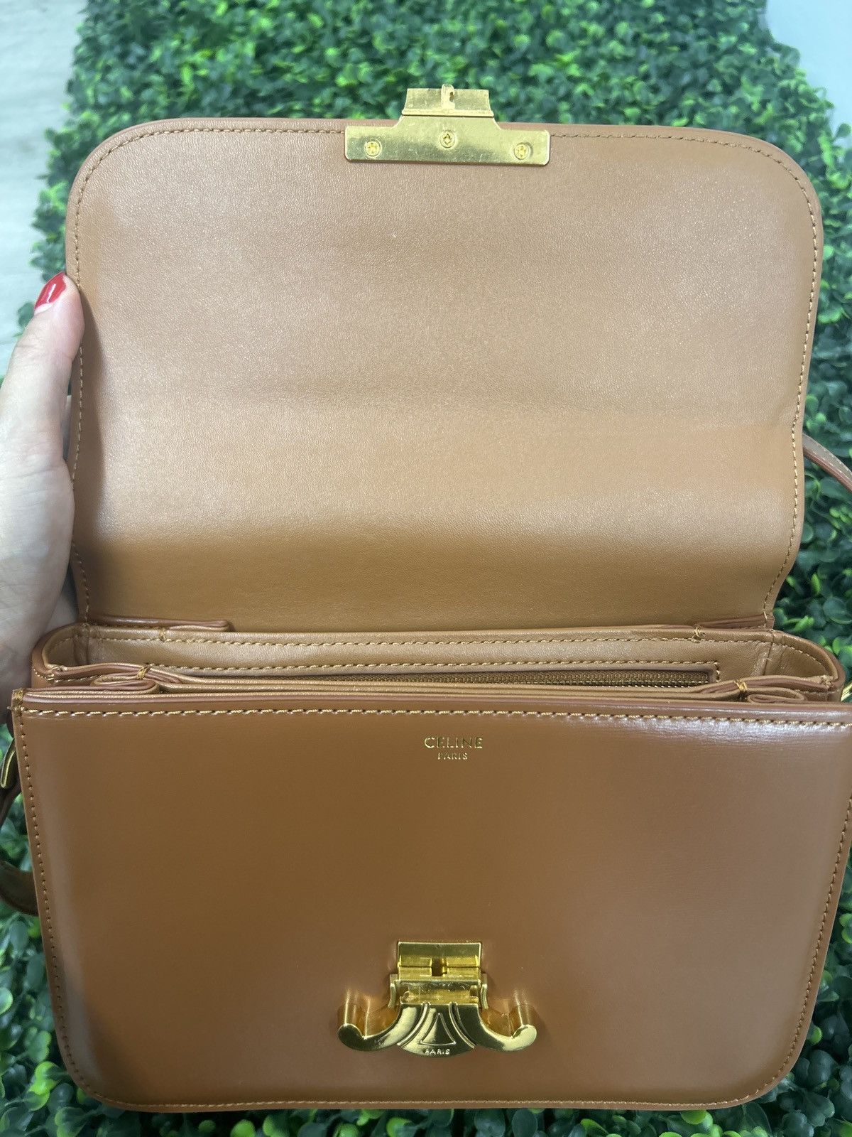 Celine Celine Triomphe Shoulder Bag Smooth Calfskin Size ONE SIZE - 4 Thumbnail