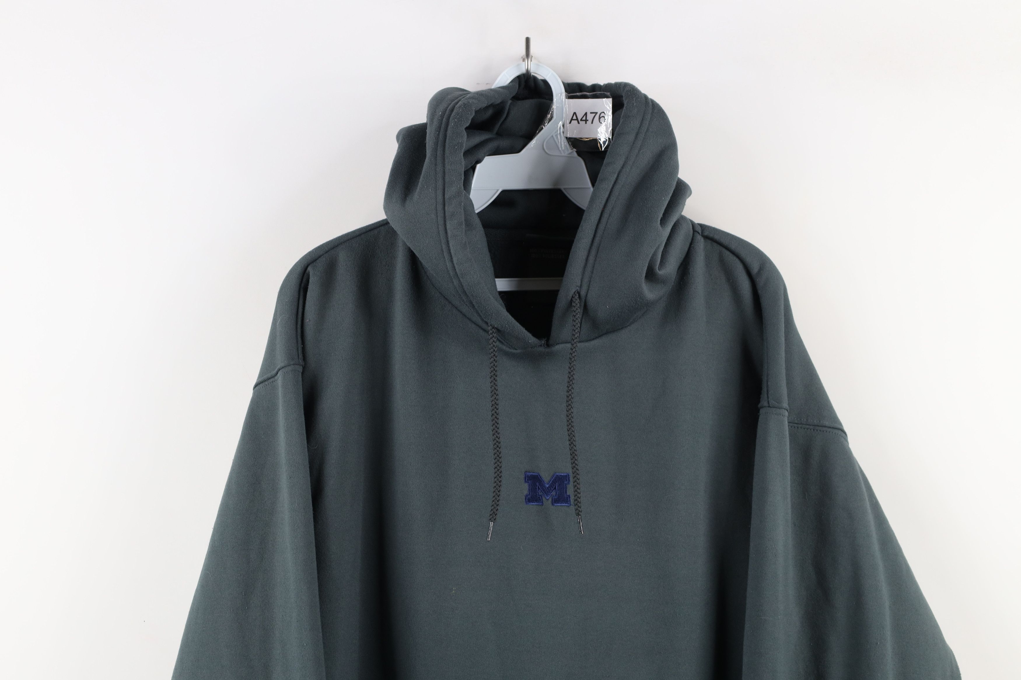 Vintage Vintage 90s Block M University of Michigan Hoodie Sweatshirt Size US M / EU 48-50 / 2 - 2 Thumbnail