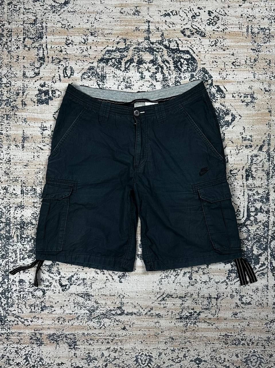 Vintage Vintage Nike Cargo Shorts Pants y2k Style Drill Baggy Size US 32 / EU 48 - 1 Thumbnail