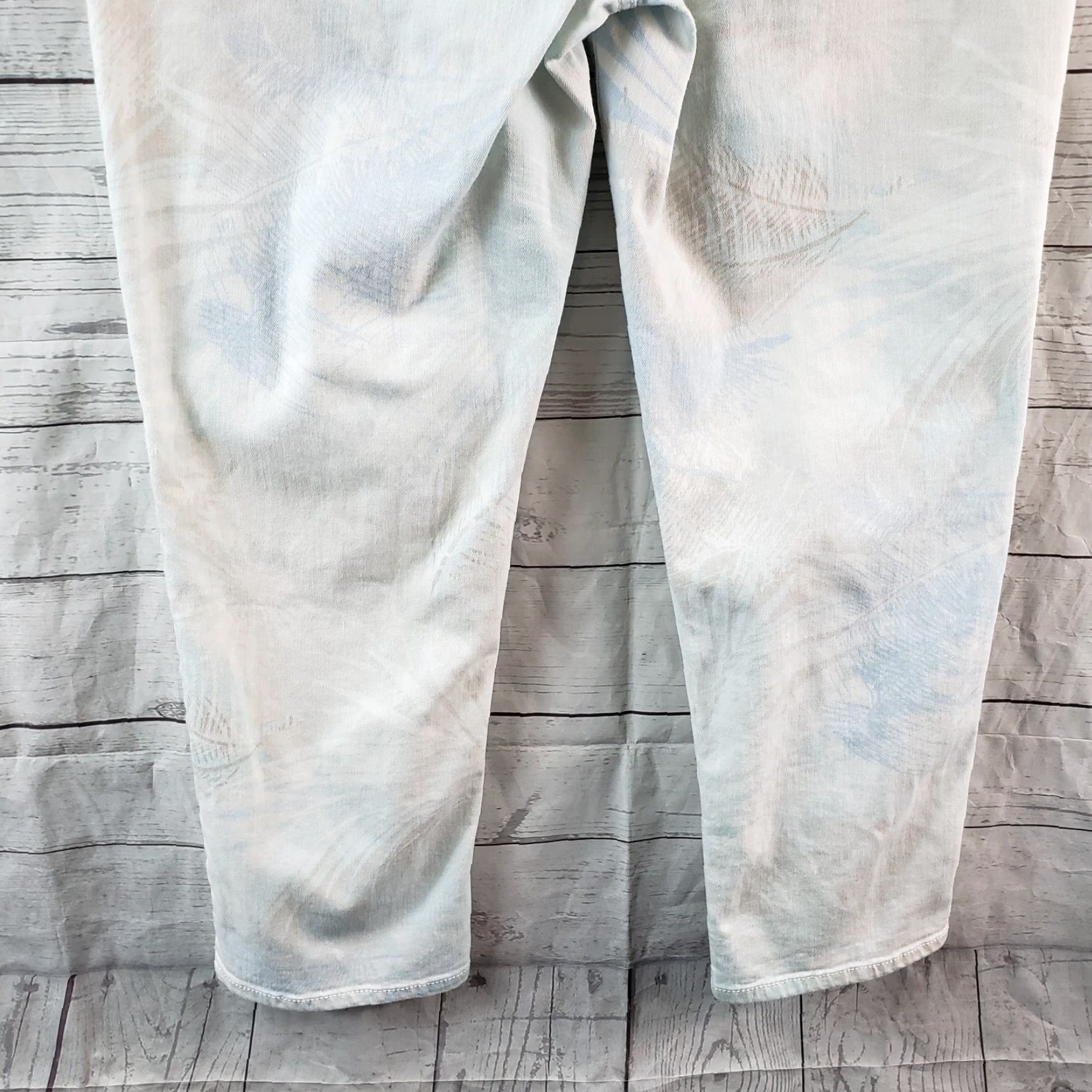 Vintage Chicos So Slimming Womens Girlfriend Crop Jeans Sz 10 Blue Gray Palms Mid Rise Size 32" / US 10 / IT 46 - 5 Thumbnail