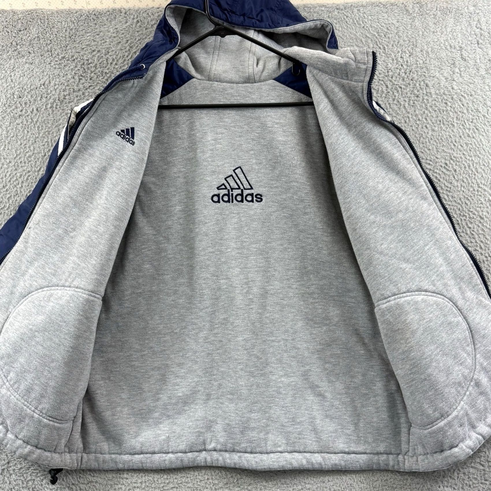 Adidas VINTAGE Adidas Jacket Men XL Blue Reversible Full Zip 90s Sport Hooded Puffer Size US XL / EU 56 / 4 - 7 Thumbnail
