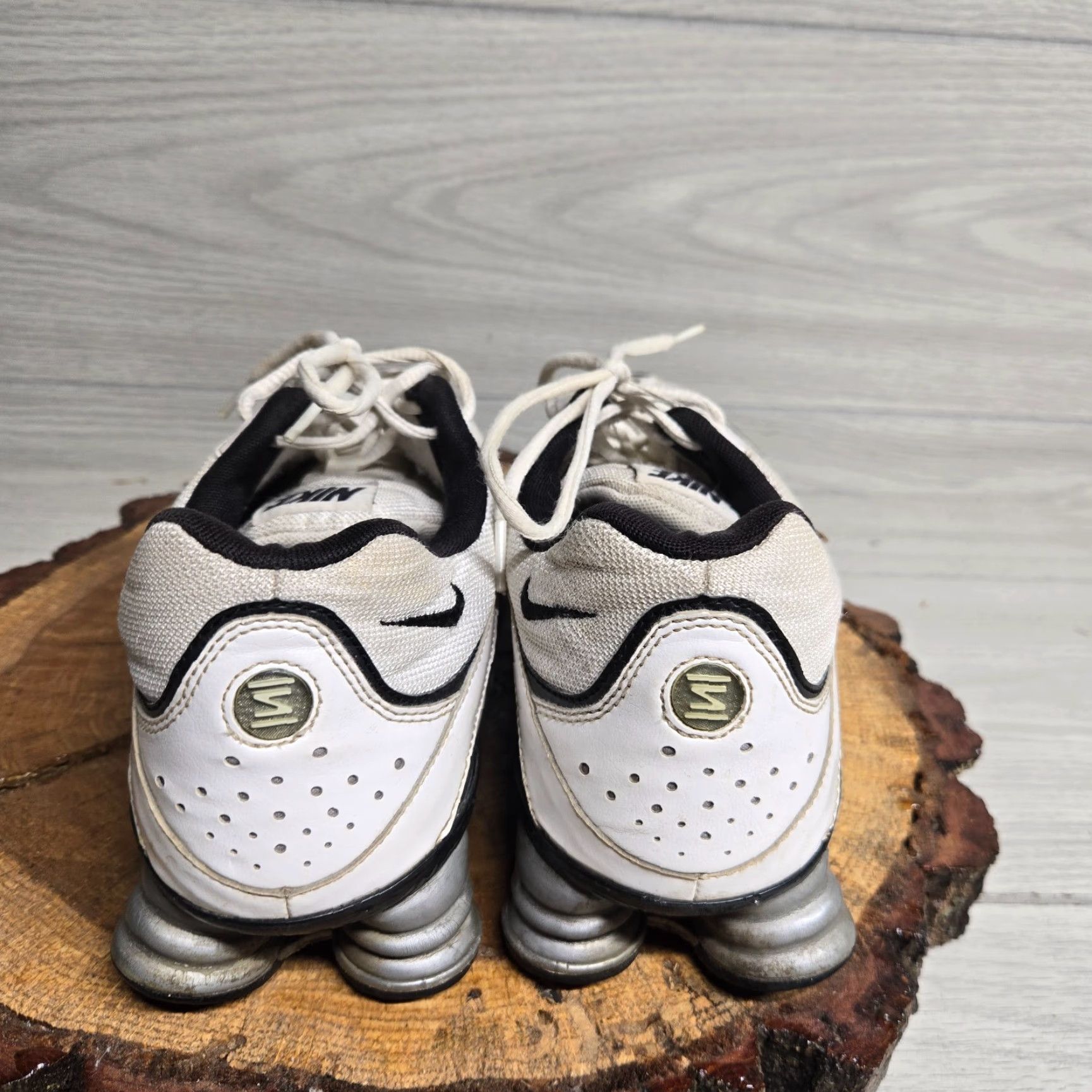 Nike Nike Shox Turbo Sneakers Mens Athletic Size 12 White Colorful Size US 12 / EU 45 - 5 Thumbnail