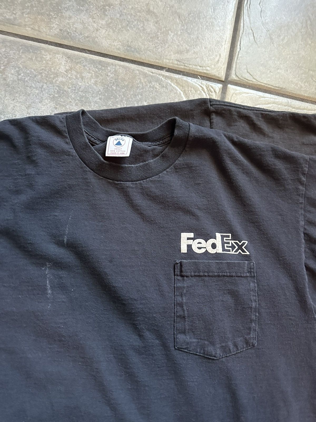 Vintage VINTAGE 1990S FEDEX T-SHIRT Size US XL / EU 56 / 4 - 4 Thumbnail