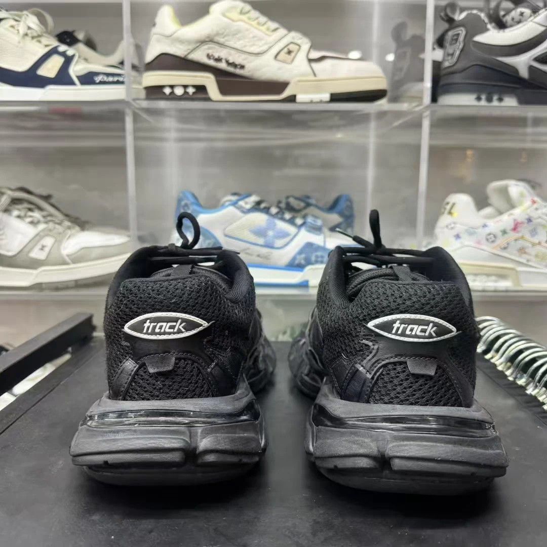 Balenciaga Balenciaga Track 3 Black Size 43 Mint Condition Size US 10 / EU 43 - 4 Thumbnail