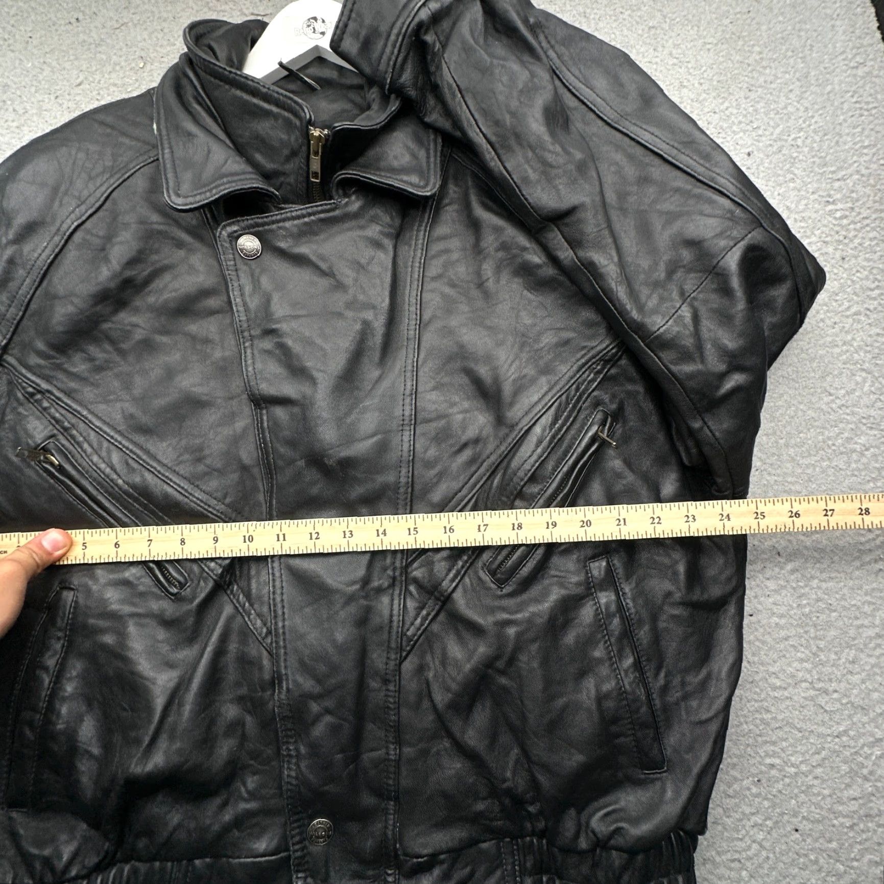 Vintage VINTAGE Wilsons Leather Bomber Moto Jacket Mens Large Black Zip Rider Leather Moto Jacket L Mens Size US L / EU 52-54 / 3 - 6 Thumbnail