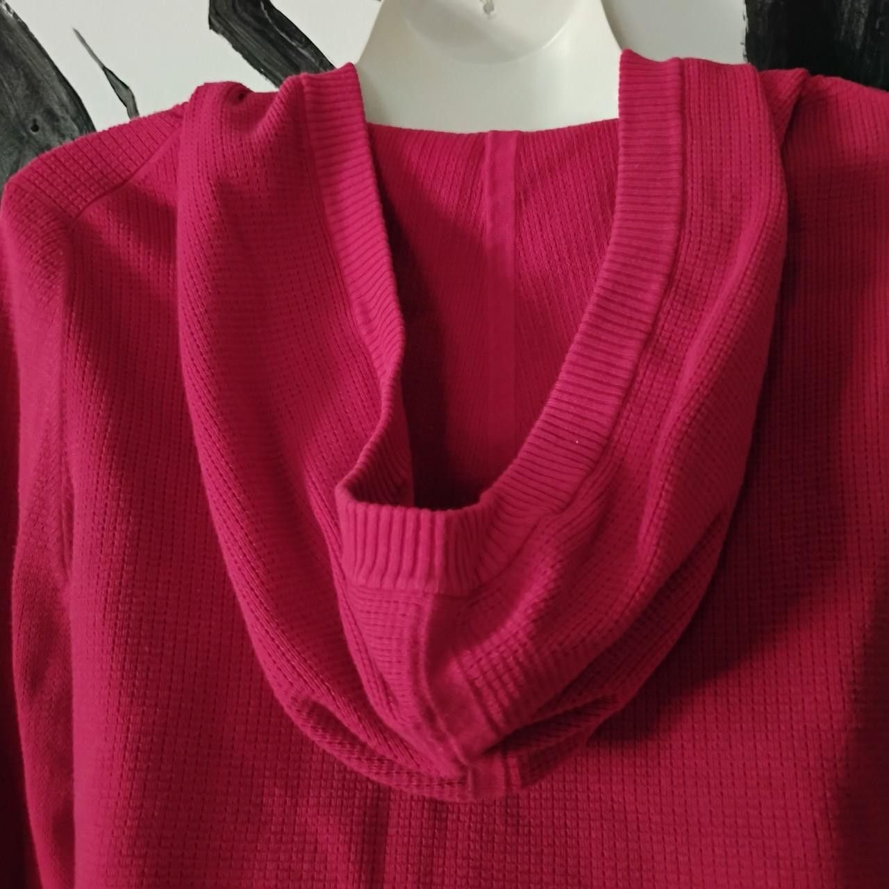 Victoria's Secret Moda International Victoria's Secret Red Hoodie sz M/L Size L / US 10 / IT 46 - 2 Thumbnail