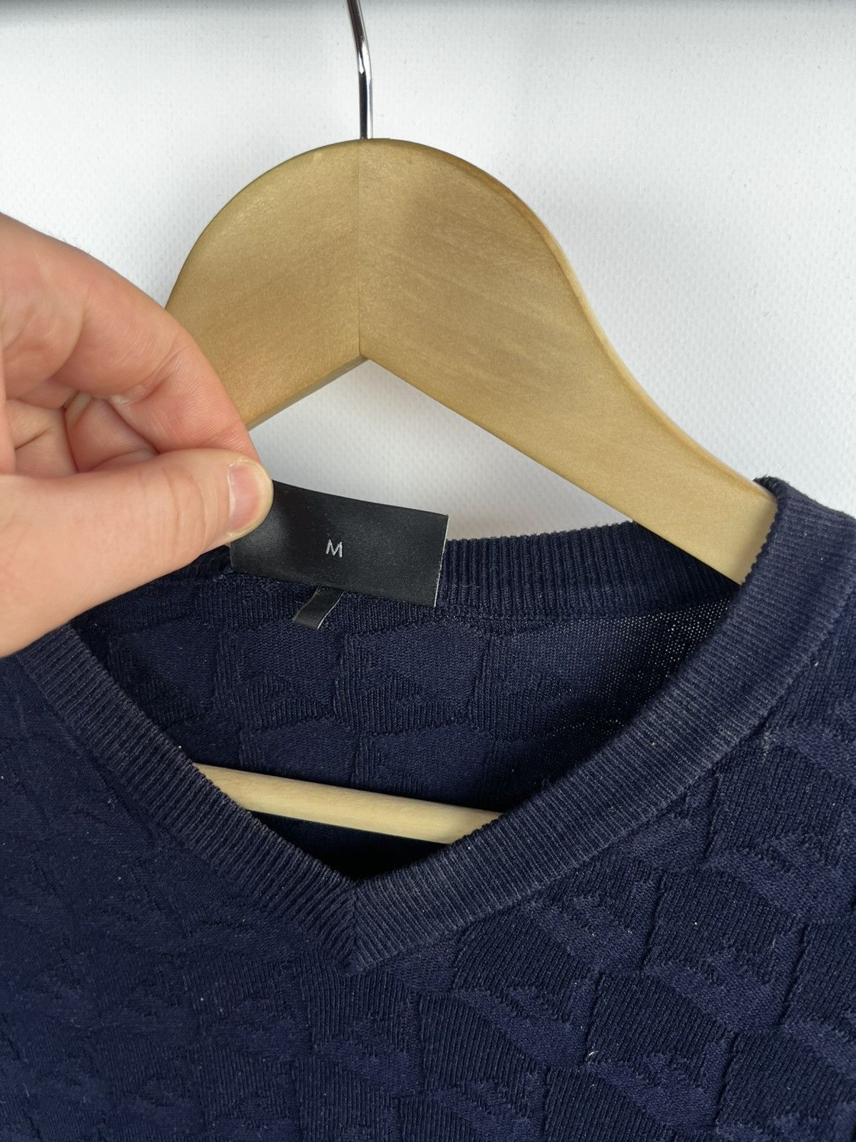 Giorgio Armani Emporio Armani mens sweater Size US M / EU 48-50 / 2 - 8 Thumbnail