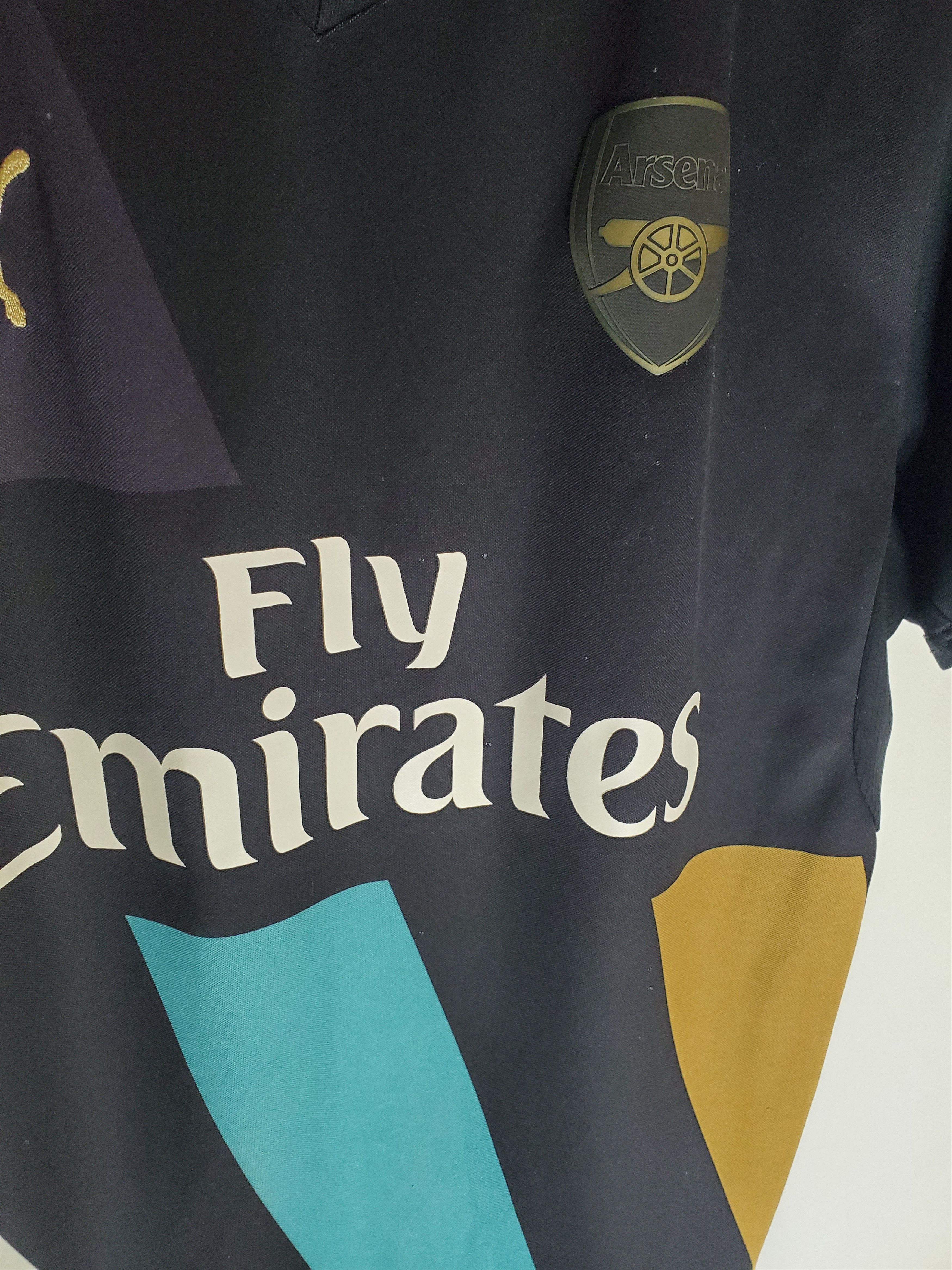 Puma Arsenal London 2014/2015 #17 Alexis Jersey size M Size US M / EU 48-50 / 2 - 3 Thumbnail