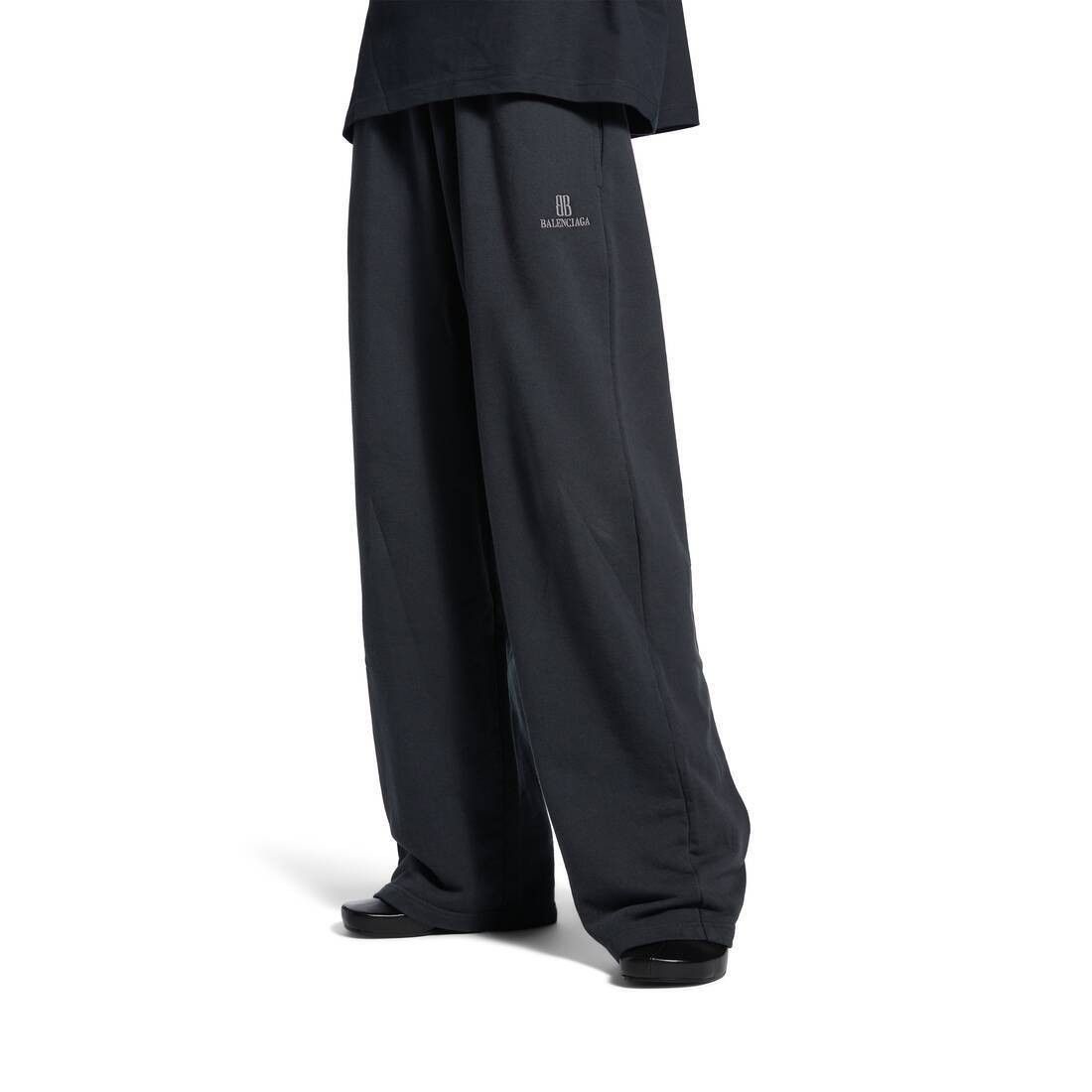 Balenciaga o1bcso1str0426 Nano BB Cropped Sweatpants in Black Size 25" / US 0 / IT 36 - 6 Thumbnail