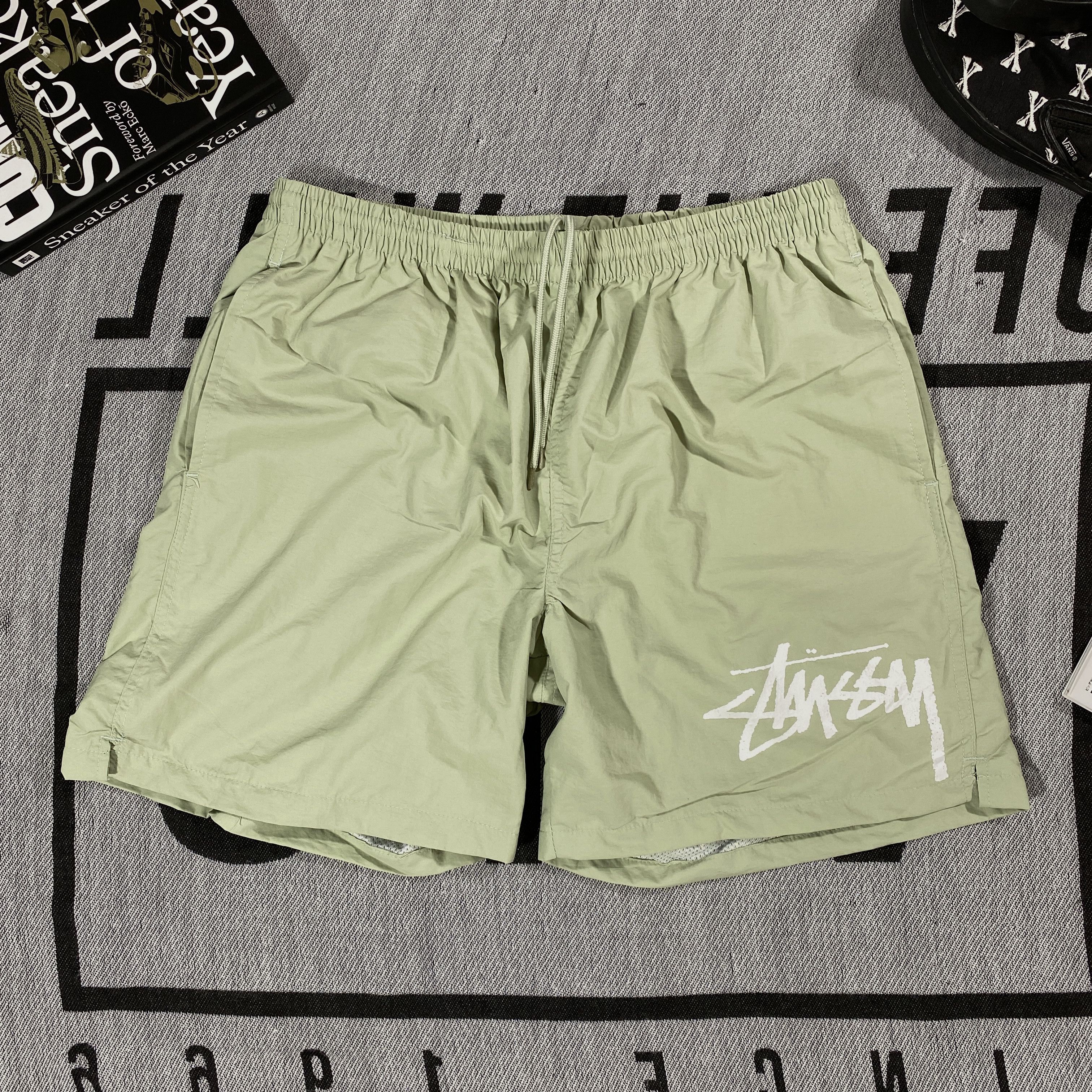 Stussy stussy big logo shorts size 32 Size US 32 / EU 48 - 1 Thumbnail
