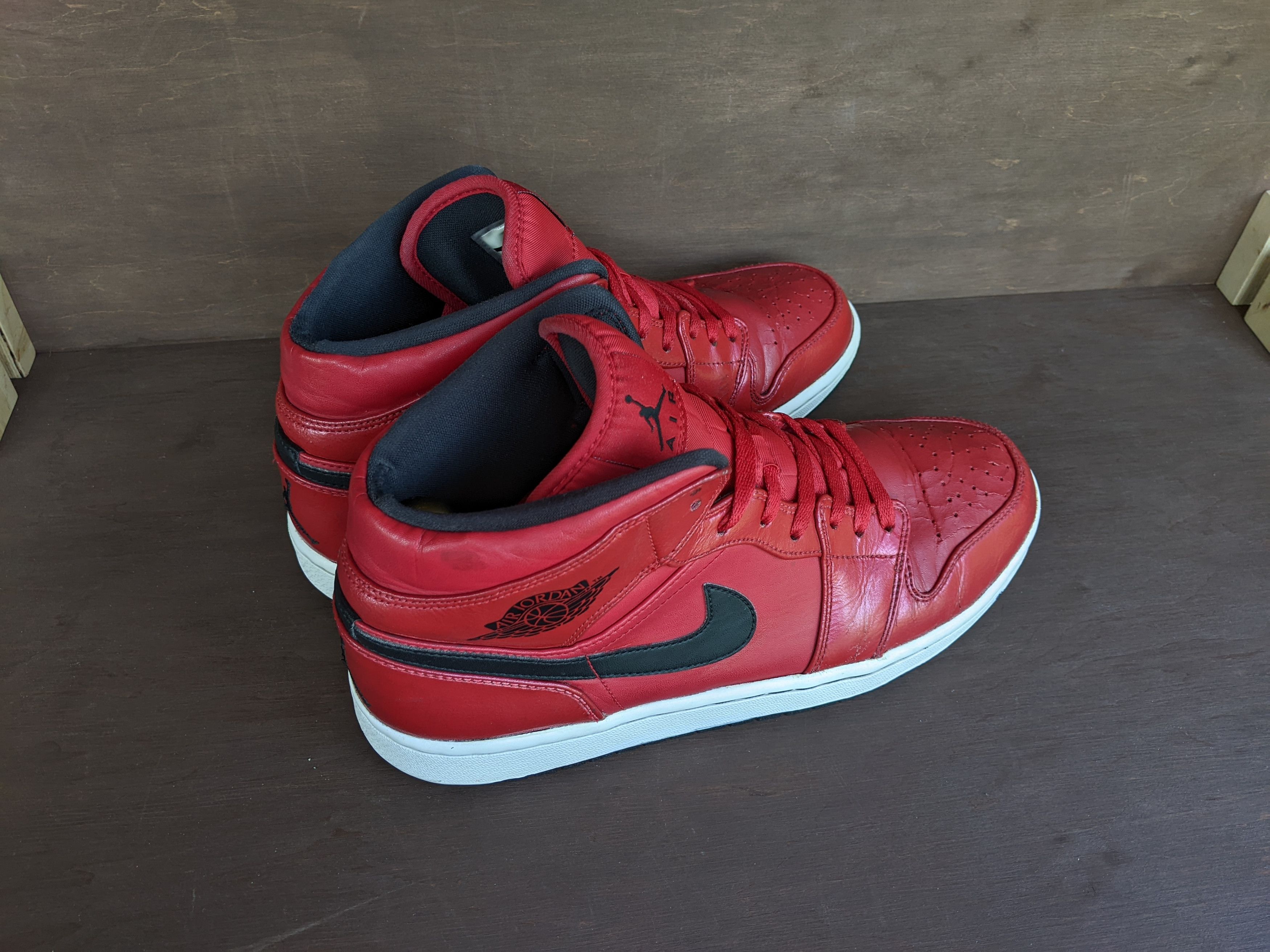 Jordan Brand Nike Air Jordan 1 Mid Gym Red Black Patent US 11 Size US 11 / EU 44 - 8 Thumbnail
