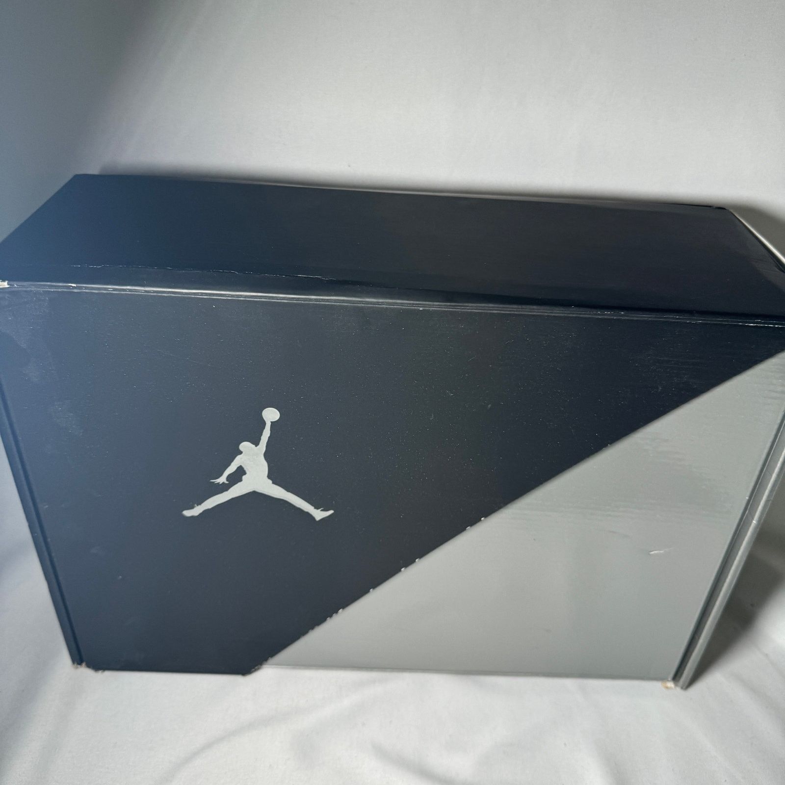 Jordan Brand × Nike Size 10.5 - Air Jordan 11 Retro Jubilee / 25th Anniversary Size US 10.5 / EU 43-44 - 10 Thumbnail