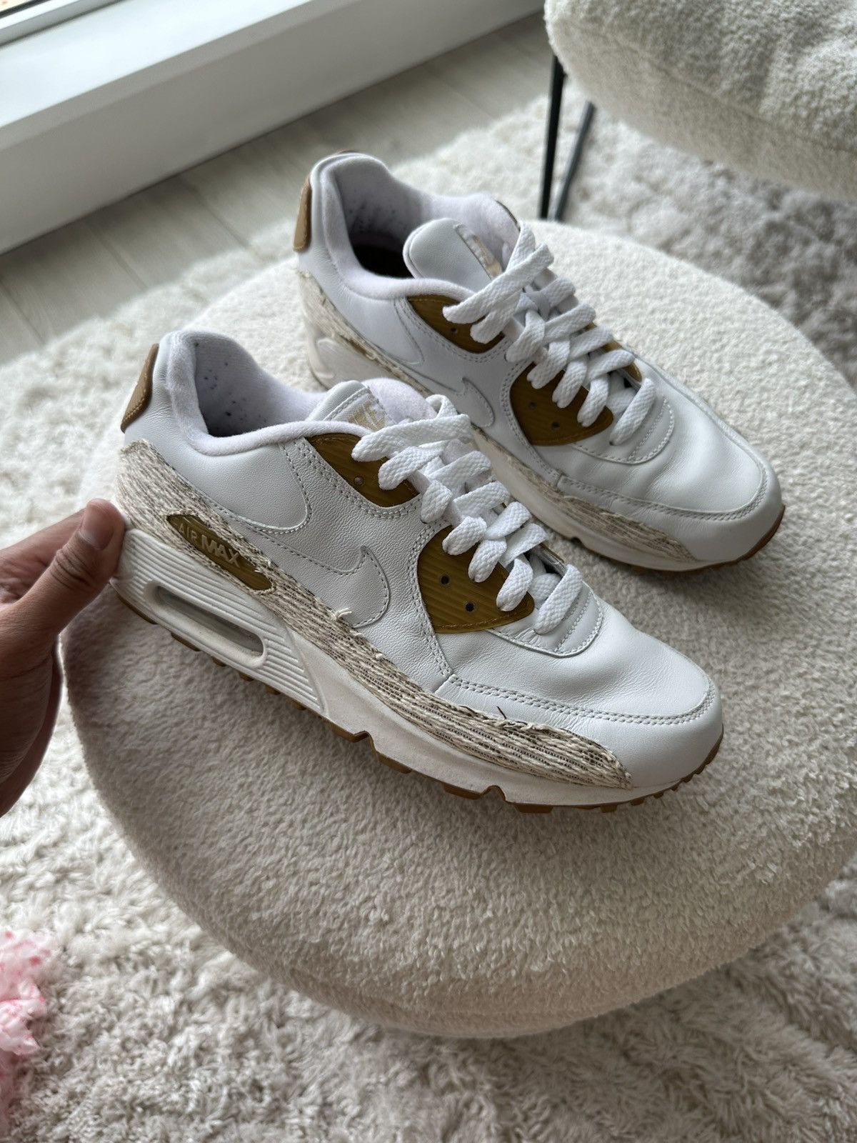 Nike Nike AM 90 Women’s Size US 7.5/UK 5/EU 38.5 White Wheat 2007 Size US 7.5 / IT 37.5 - 2 Thumbnail