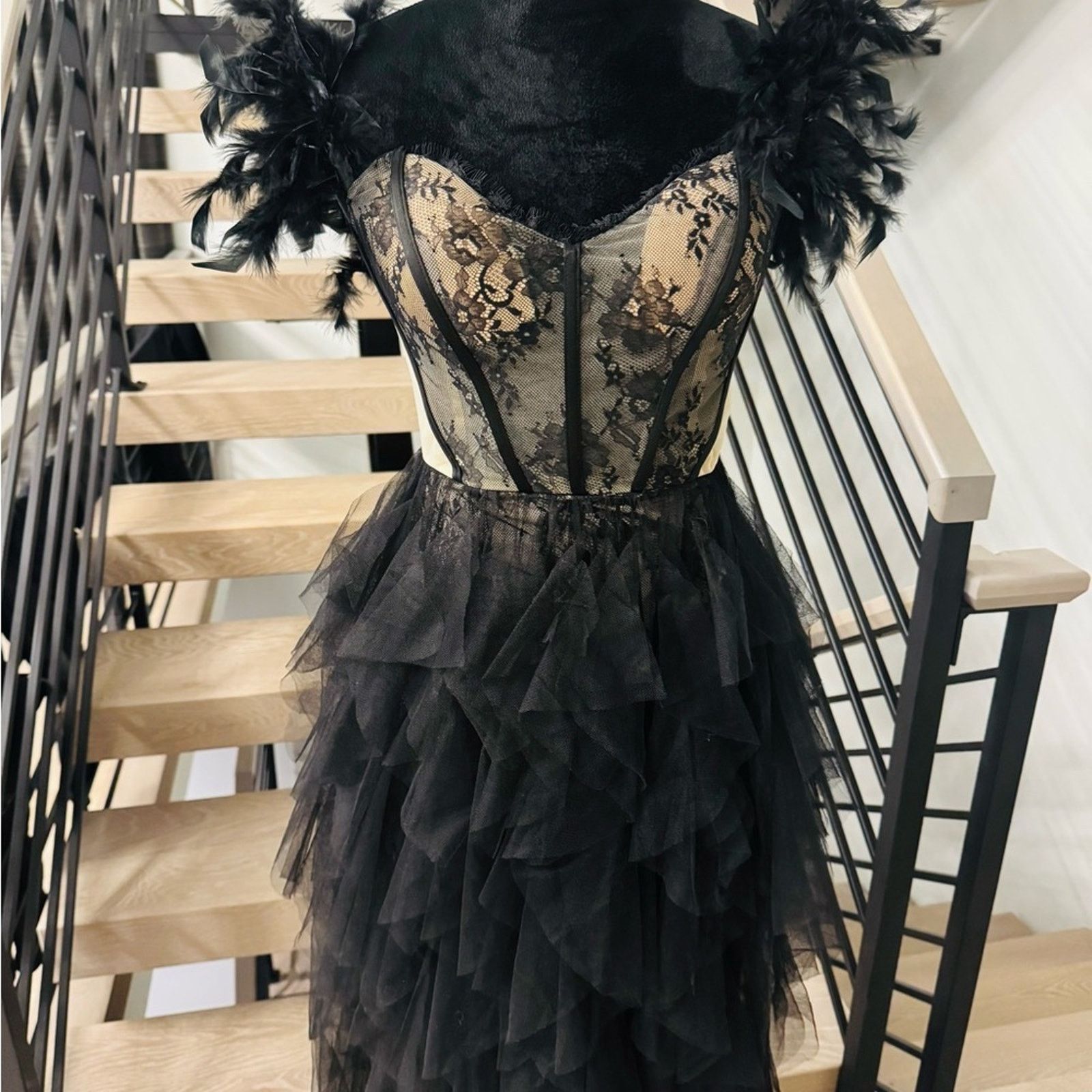 Other New Elegant Black Lace Evening Dress size S Size S / US 4 / IT 40 - 7 Thumbnail