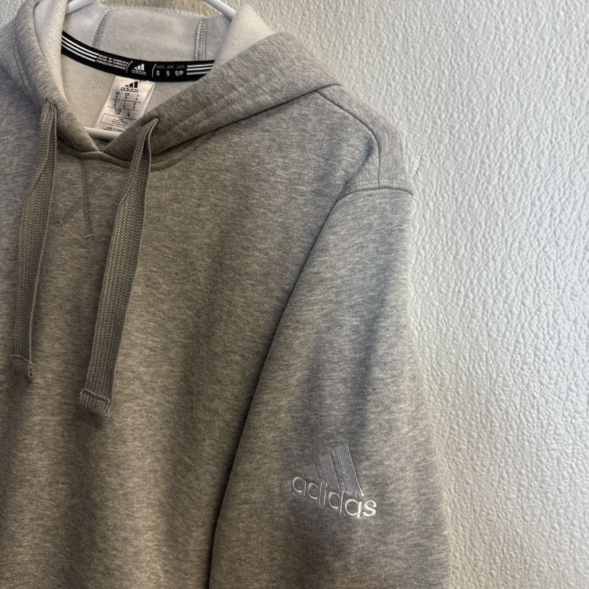 Adidas Grey adidas drawstring hoodie size small Size US S / EU 44-46 / 1 - 2 Thumbnail