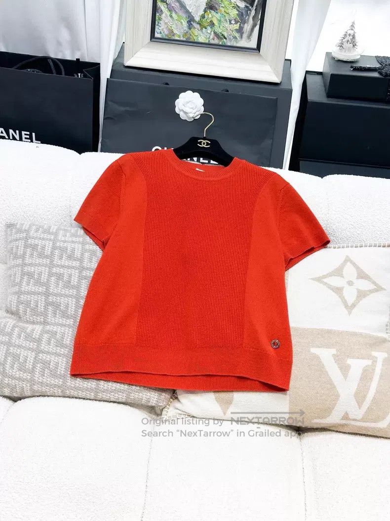 Hermes Hermes Red Cashmere Knit Short Sleeve Top Size M / US 6-8 / IT 42-44 - 1 Thumbnail