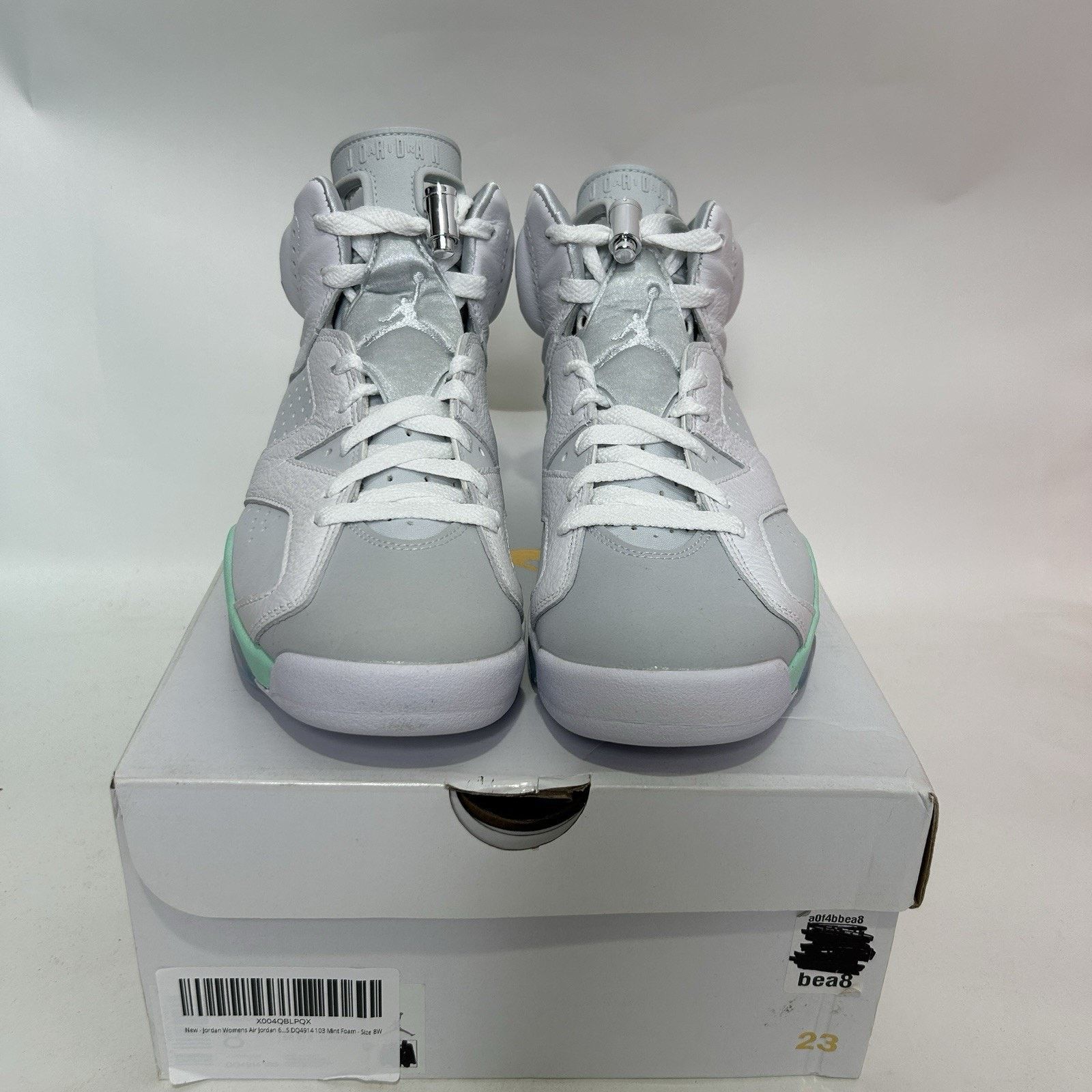 Jordan Brand Nike Air Jordan 6 Retro WMNS “Mint Foam” Size US 8 / IT 38 - 2 Thumbnail