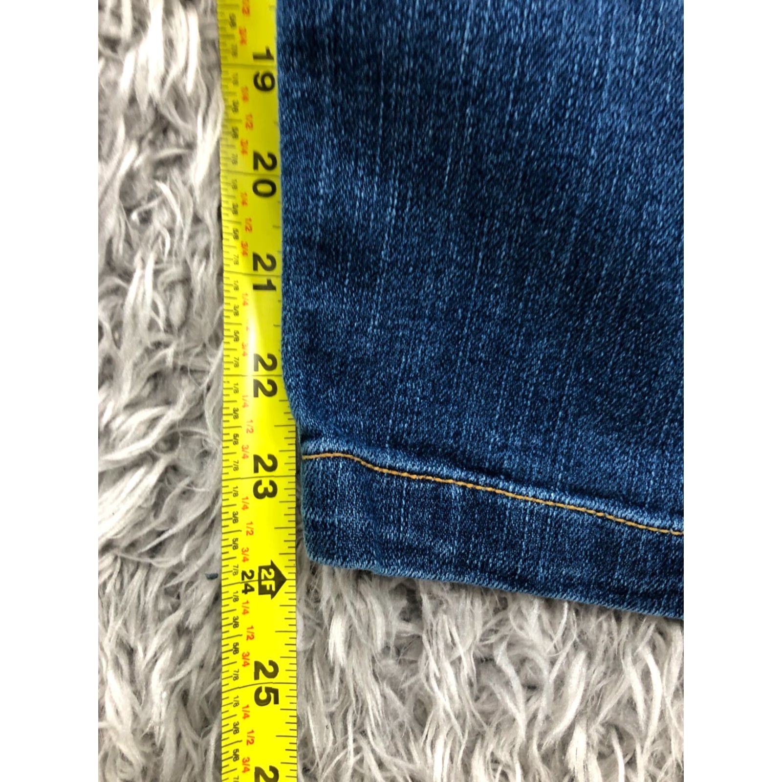 Levi's Levi's Jeans Slim Straight 8 Womens Medium Wash Blue Size 30" / US 8 / IT 44 - 3 Thumbnail