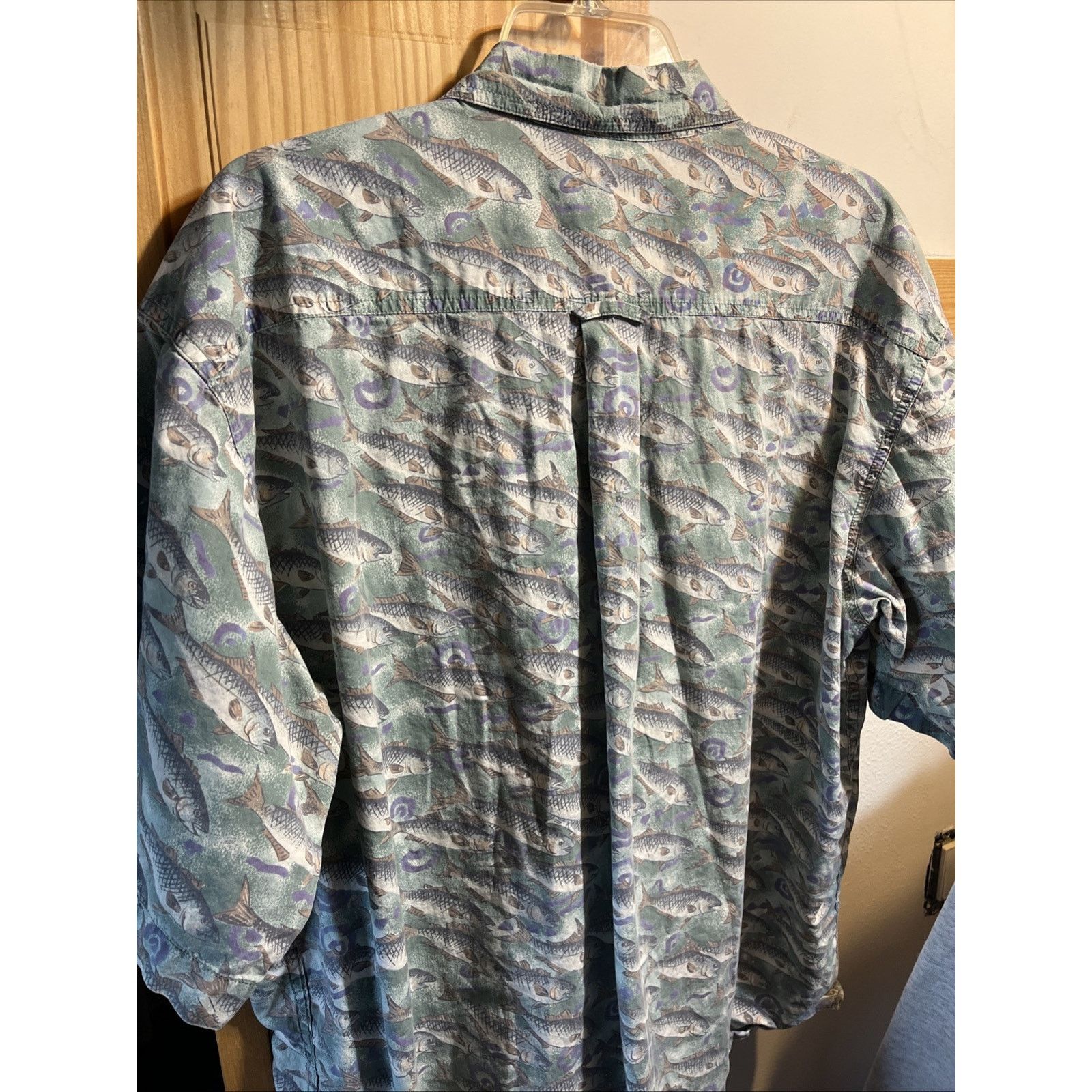 Other Unbranded Men’s XL Shirt Button Up Fish Print Outdoor Travel Size US XL / EU 56 / 4 - 8 Thumbnail