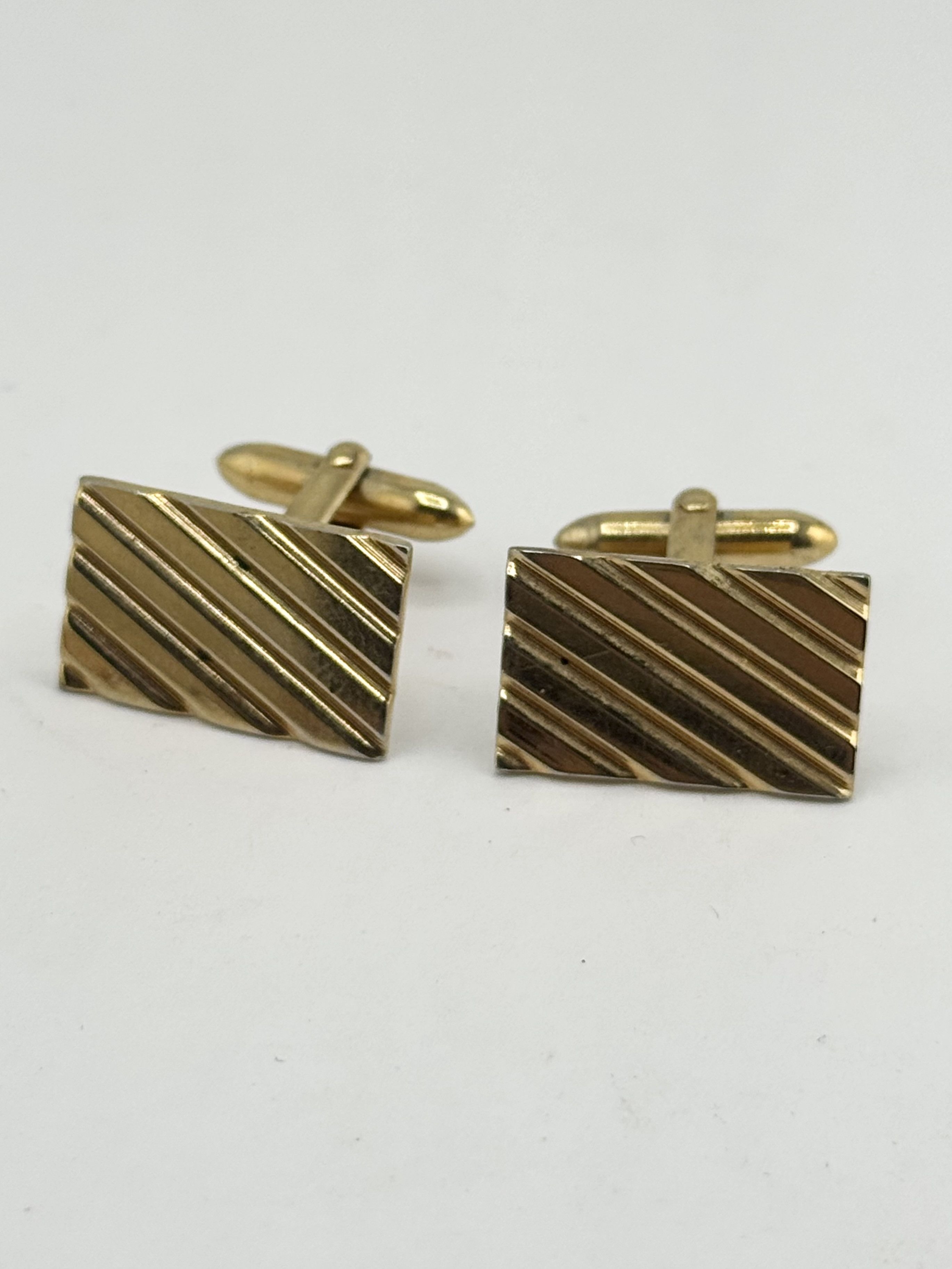 Vintage Vintage square gold tone cuff links Size ONE SIZE - 2 Thumbnail