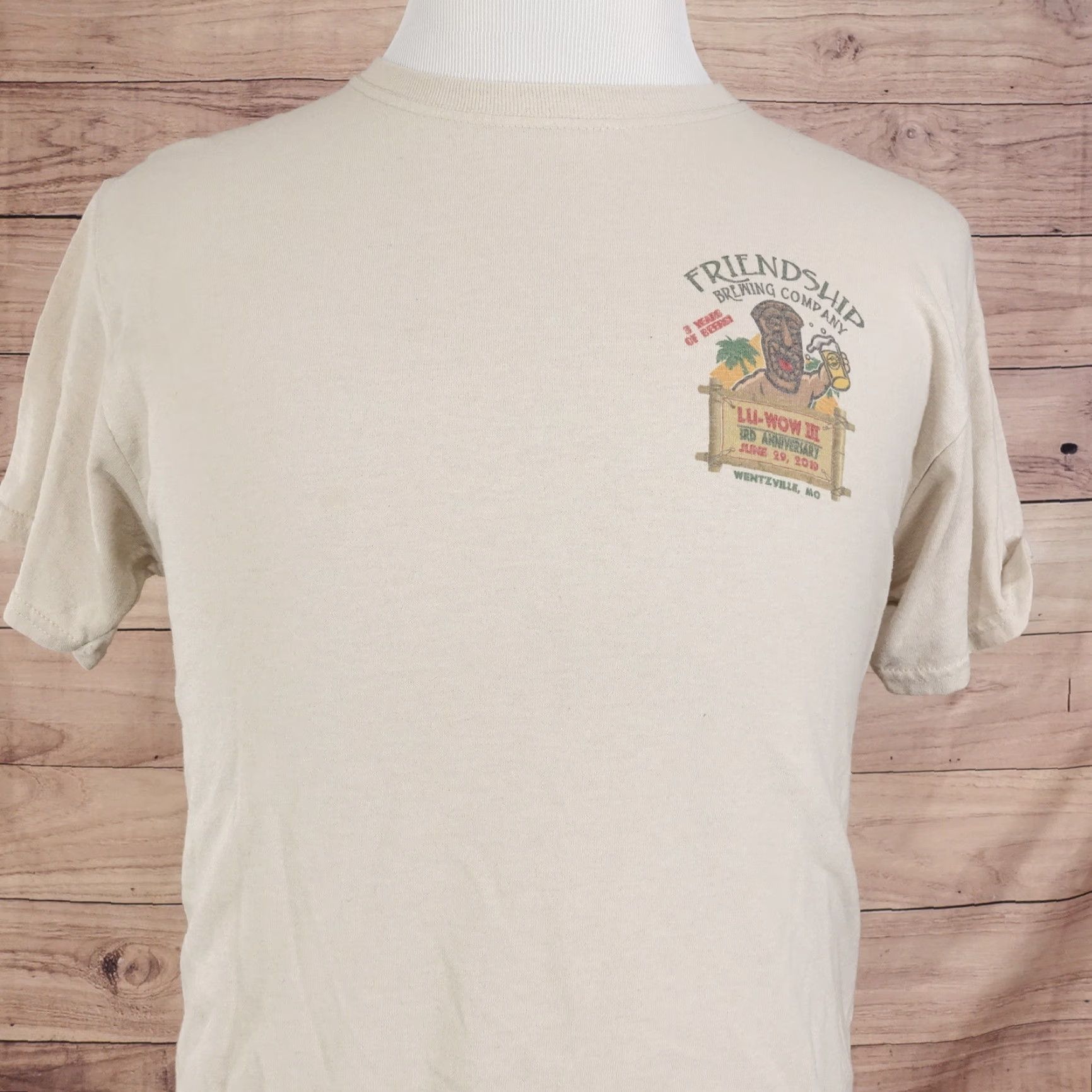Jerzees Vintage Friendship Brewing Company LU-WOW 2019 Beer Tiki T-Shirt Adult Medium Beige Cotton Casual Summer Men Women Size US M / EU 48-50 / 2 - 5 Thumbnail