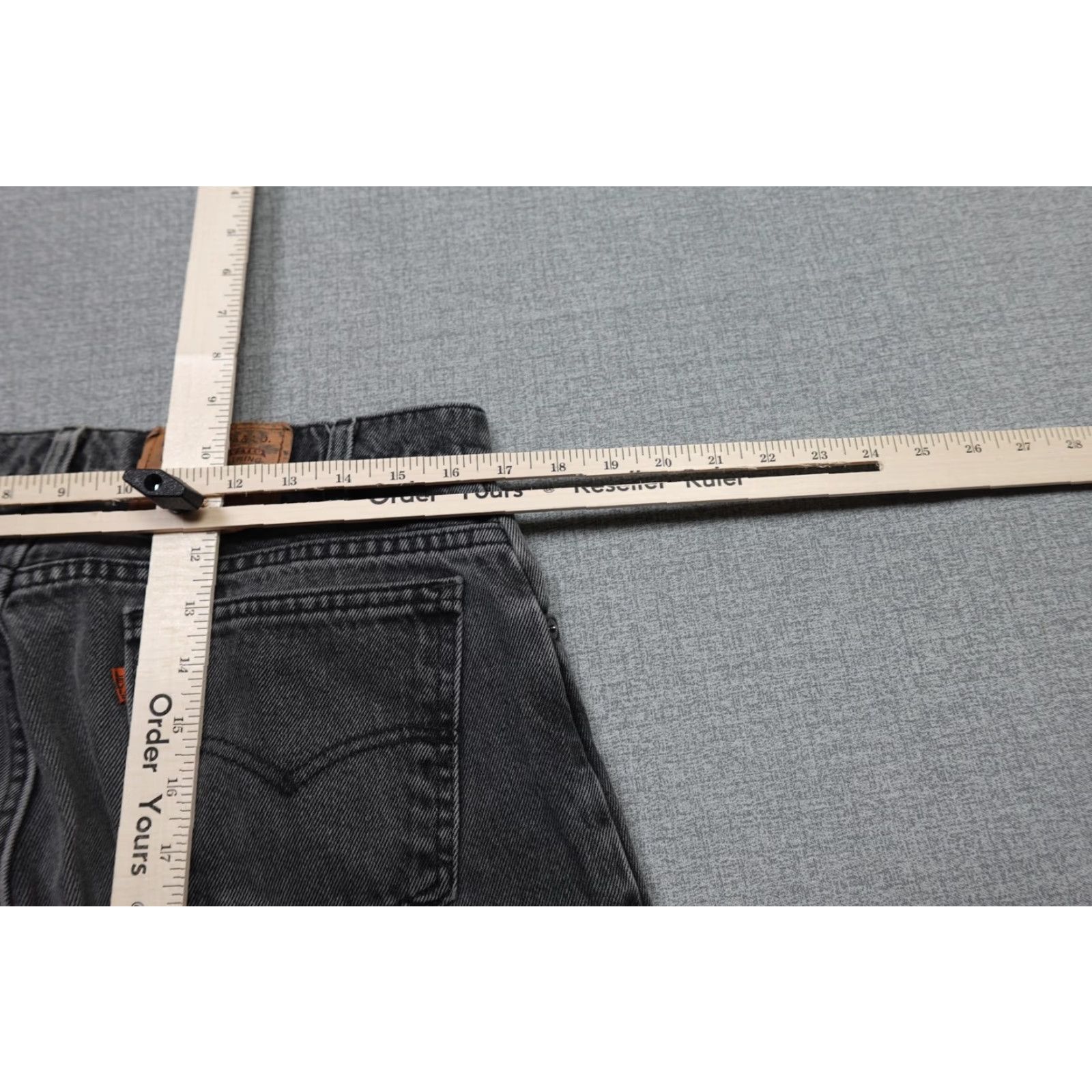 Levi's VINTAGE Levi's 560 Jeans Mens 34x30 Gray Charcoal Denim Orange Tab Baggy Relaxed Fit Tapered 5-Pocket Denim Jeans Mens Size US 34 / EU 50 - 7 Thumbnail