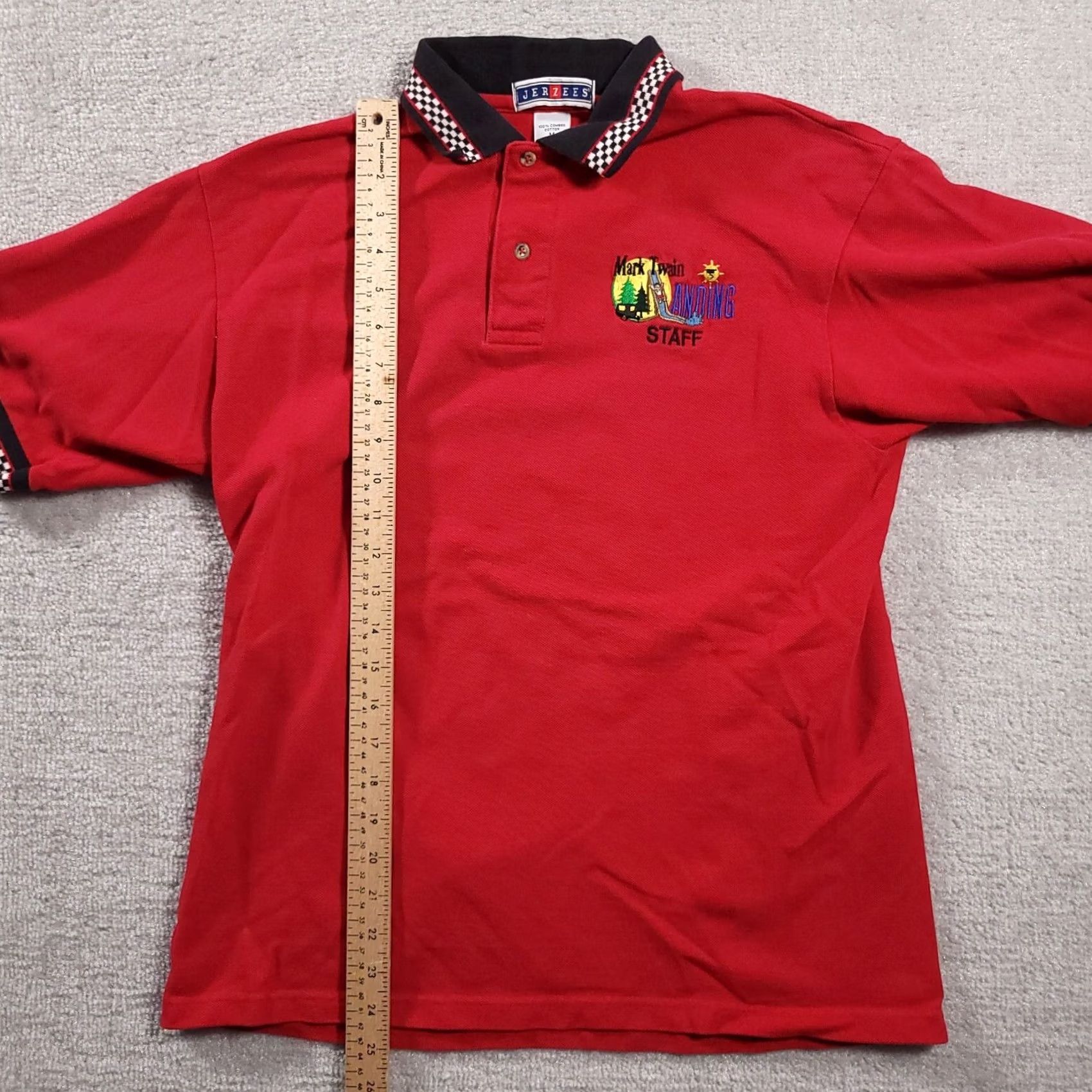 Jerzees VINTAGE 90s Red Polo Shirt Staff Short Sleeve Mens Med Mark Twain Landing MIssouri Size US M / EU 48-50 / 2 - 6 Thumbnail