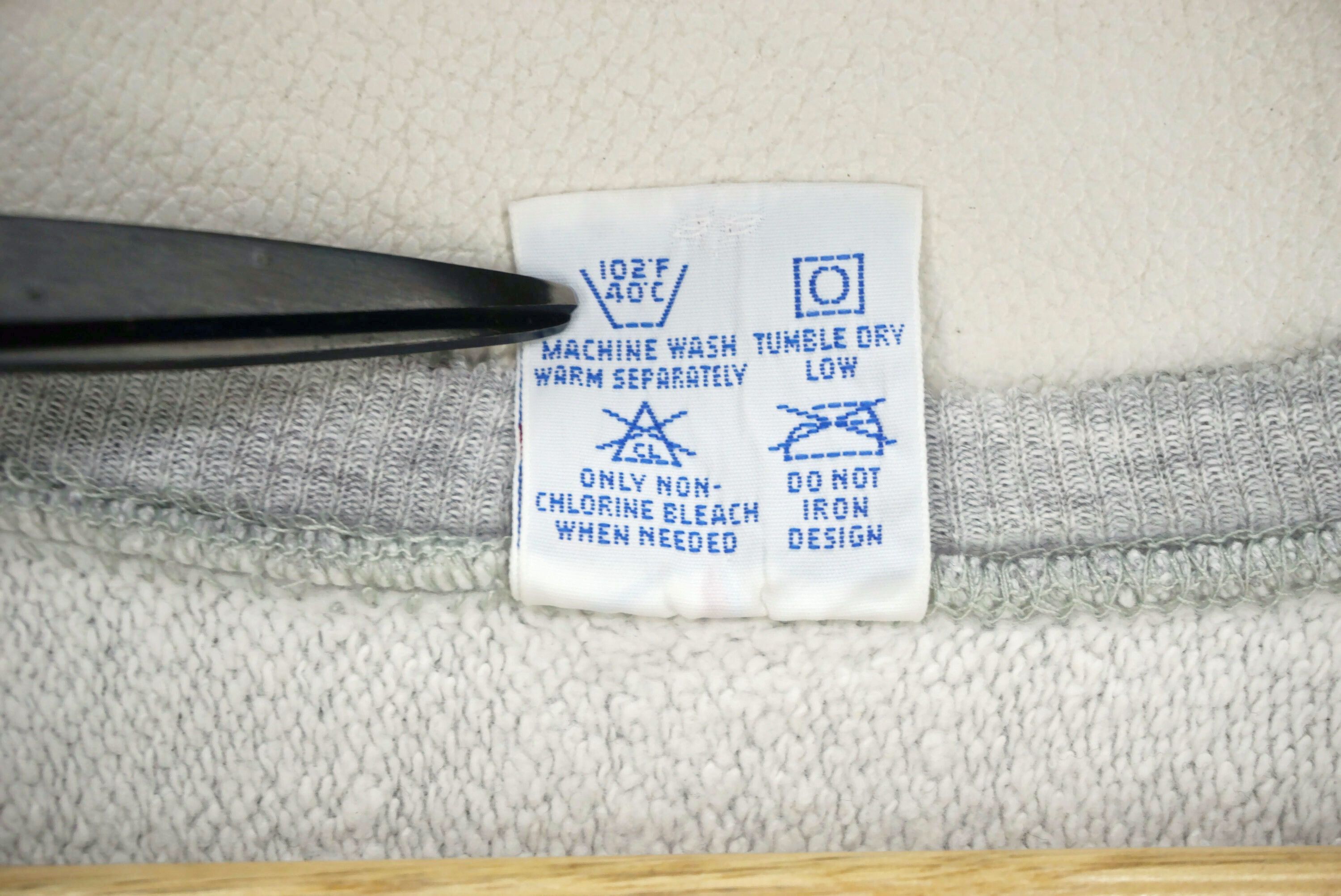 Other Vintage Champion Reverse Weave Made in USA Minnesota Vikings Size US L / EU 52-54 / 3 - 11 Thumbnail