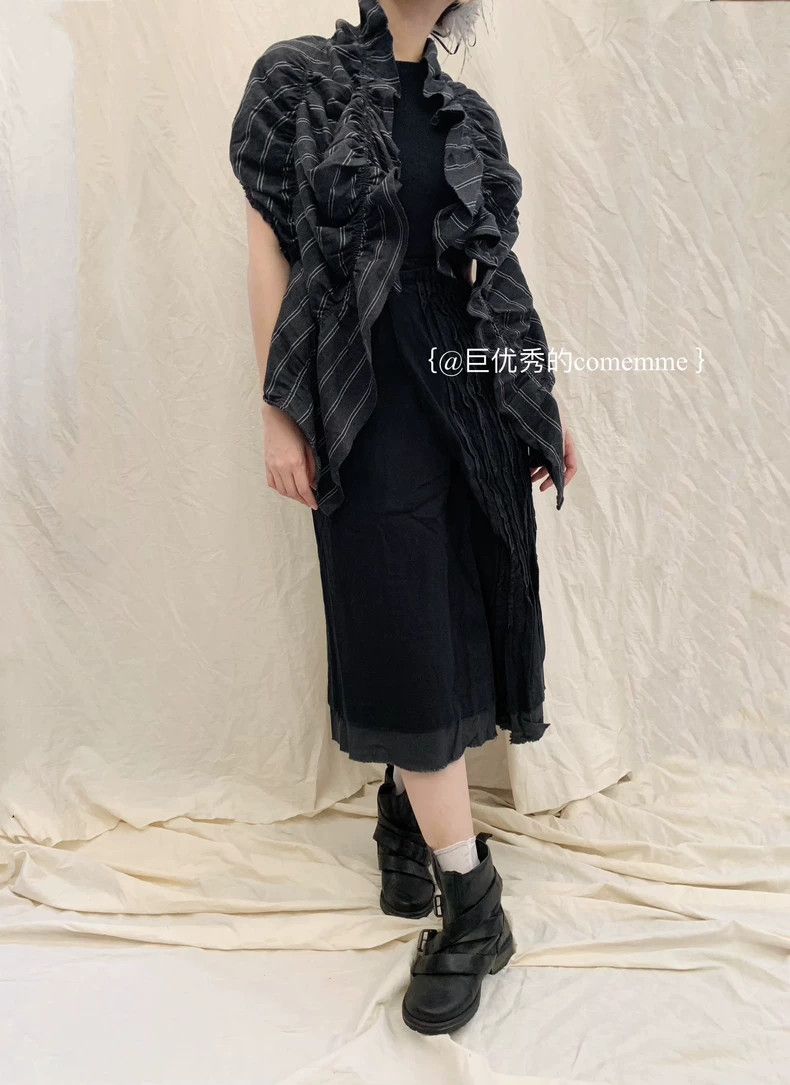 Other Comme Des Garcons size M Kelp Ripple Texture Black Button Size 24" / US 00 / IT 34 - 9 Thumbnail