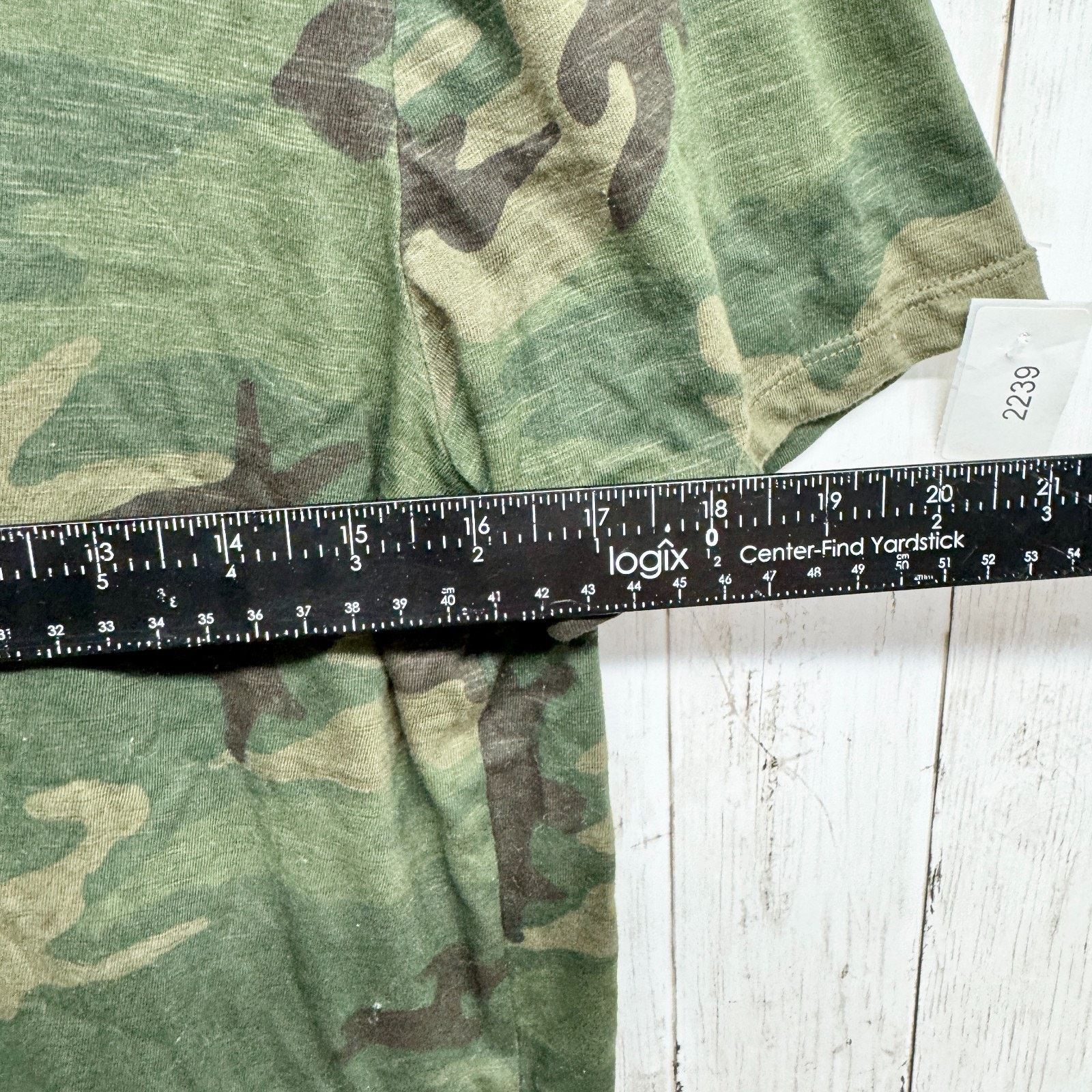 Calvin Klein Calvin Klein Jeans Sz Small Camo Crewneck Short Sleeve Shirt Size S / US 4 / IT 40 - 4 Thumbnail