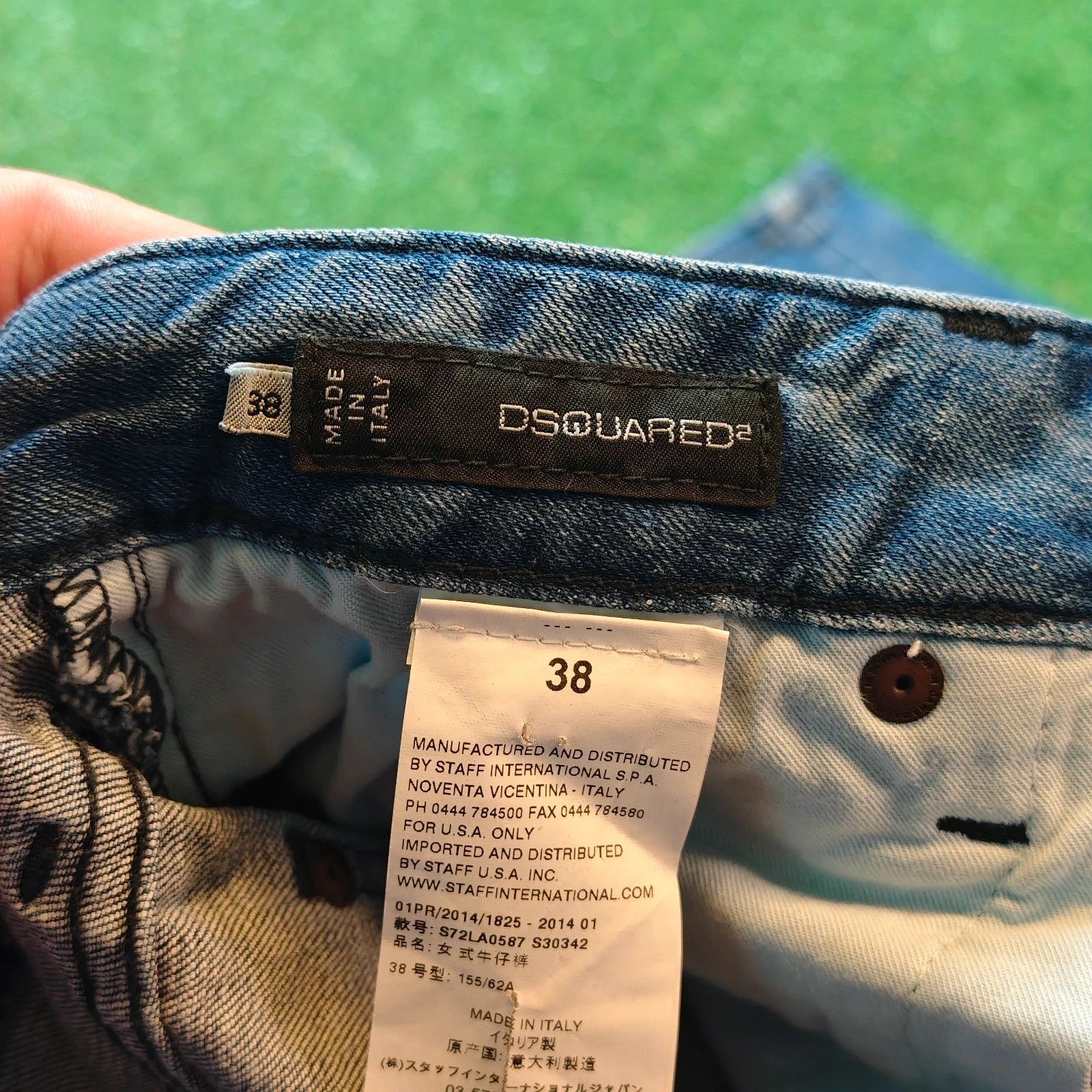 Dsquared2 Dsquared2 Jeans Womens 38 (30') blue capri straight ripped Size 30" / US 8 / IT 44 - 12 Thumbnail