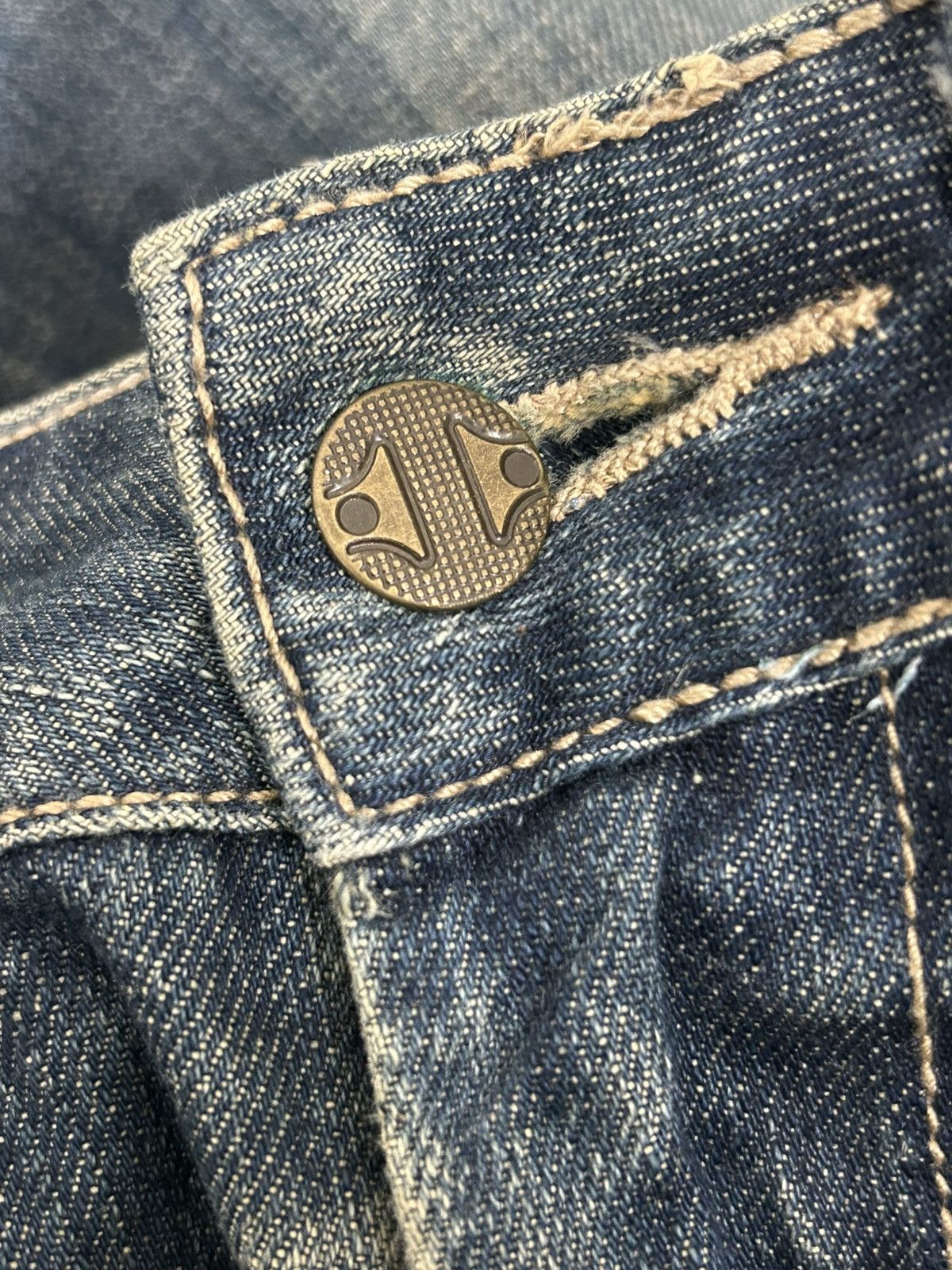 Le Grande Bleu (L.G.B.) Y2k Gui Show Jeans Straight Leg Embellishment Distressed Size US 34 / EU 50 - 15 Thumbnail