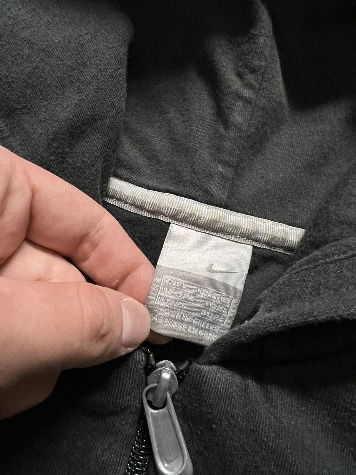 Vintage Vintage Y2K Faded Nike Mini Swoosh Oversized Hoodie 00’s Size US L / EU 52-54 / 3 - 7 Thumbnail