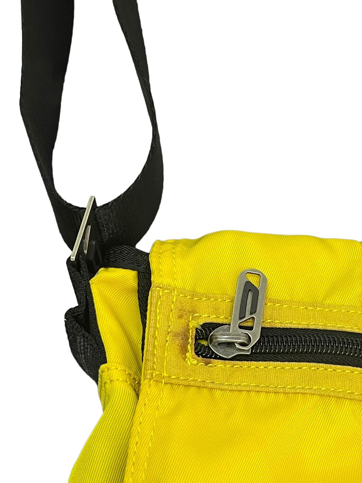 Diesel Messenger Diesel Spell Out Sling Bag 1🟩 Size ONE SIZE - 10 Thumbnail