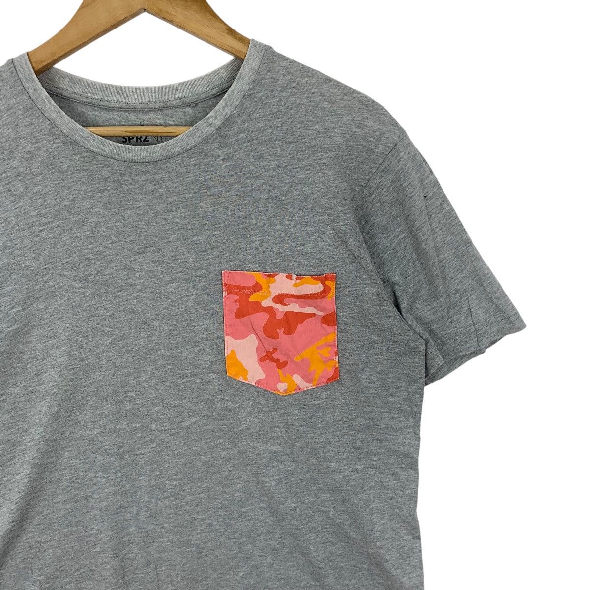 Uniqlo ANDY WARHOL x UNIQLO Camouflage Pocket Pop Art Tee Shirt Size US L / EU 52-54 / 3 - 5 Thumbnail