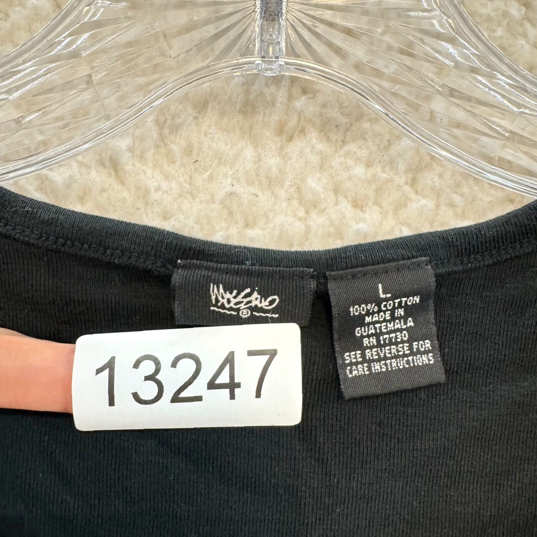 Mossimo VINTAGE Mossimo Top Shirt L Black Sleeveless V-Neck Y2K Minimalist Corpcore Office Mens Size L / US 10 / IT 46 - 6 Thumbnail