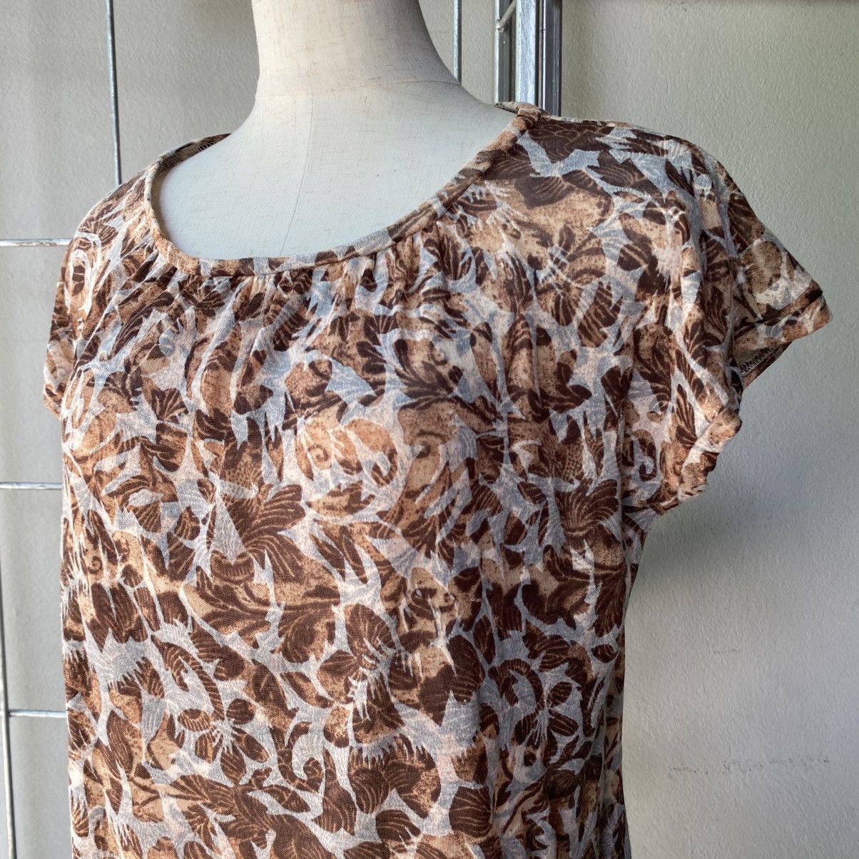 Issey Miyake Plantation Brown Leaf Print Short Sleeve Blouse Size M / US 6-8 / IT 42-44 - 18 Thumbnail