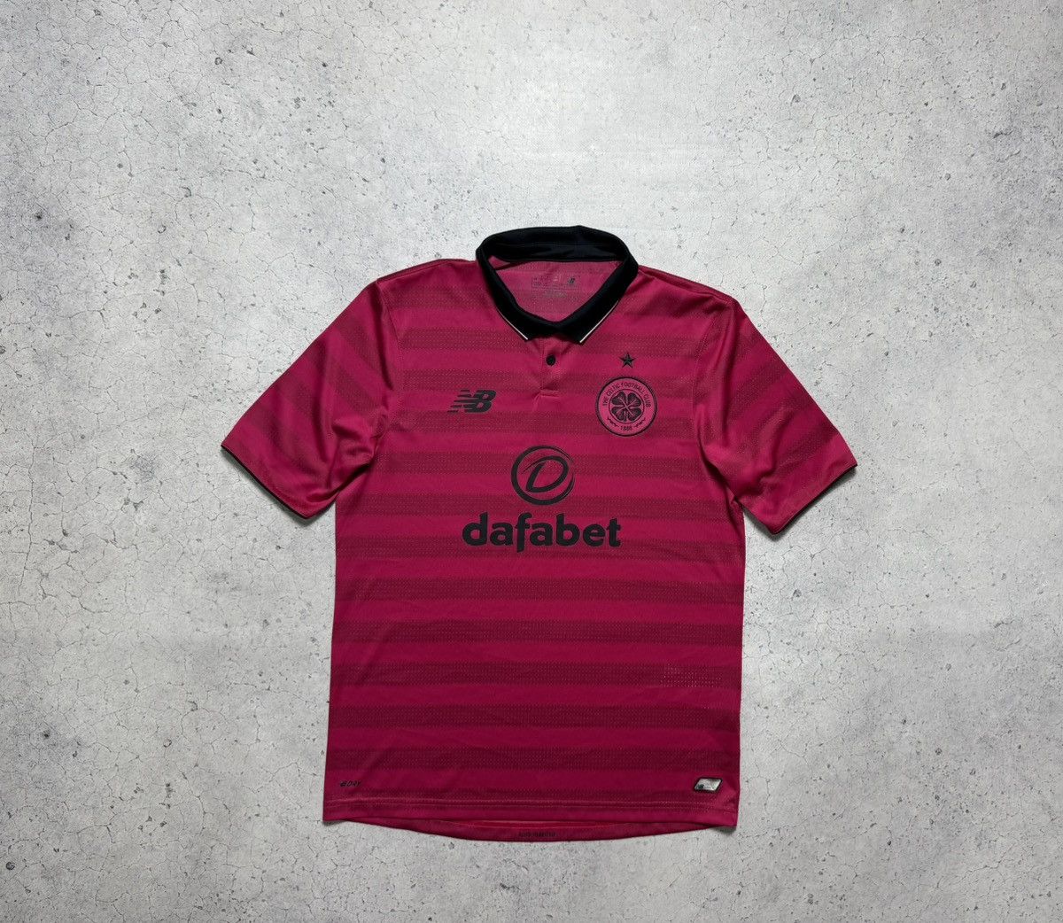 New Balance New Balance FC Celtic 2016/2017 Vintage Soccer Jersey Size US S / EU 44-46 / 1 - 1 Thumbnail