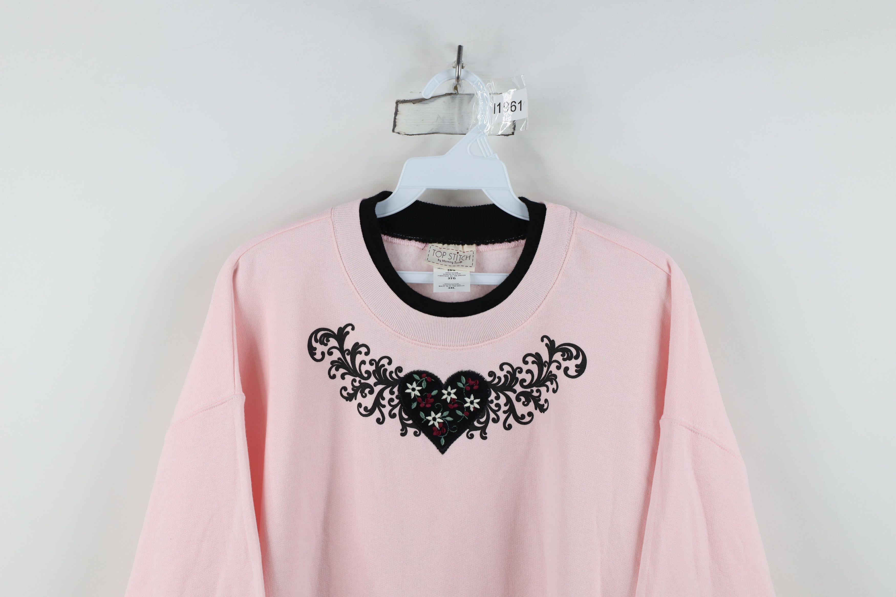 Vintage Vintage 90s Streetwear Flower Heart Grandma Sweatshirt Pink Size 3XL / US 20-22 - 2 Thumbnail