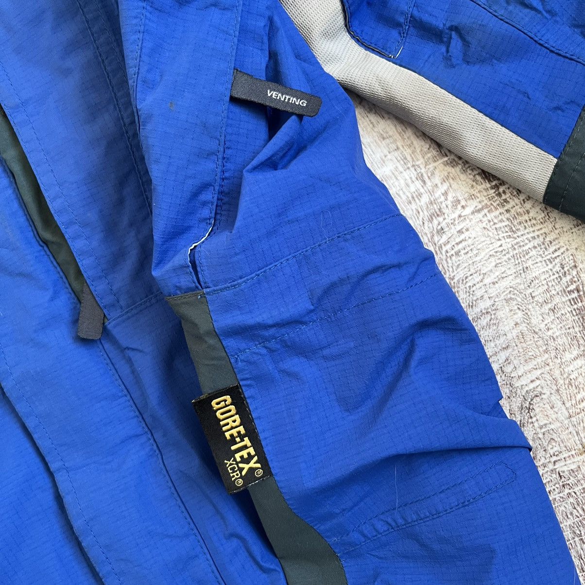 Berghaus × Goretex × Vintage Vintage berghaus Mera peak gore Tex xcr jacket Size US S / EU 44-46 / 1 - 7 Thumbnail