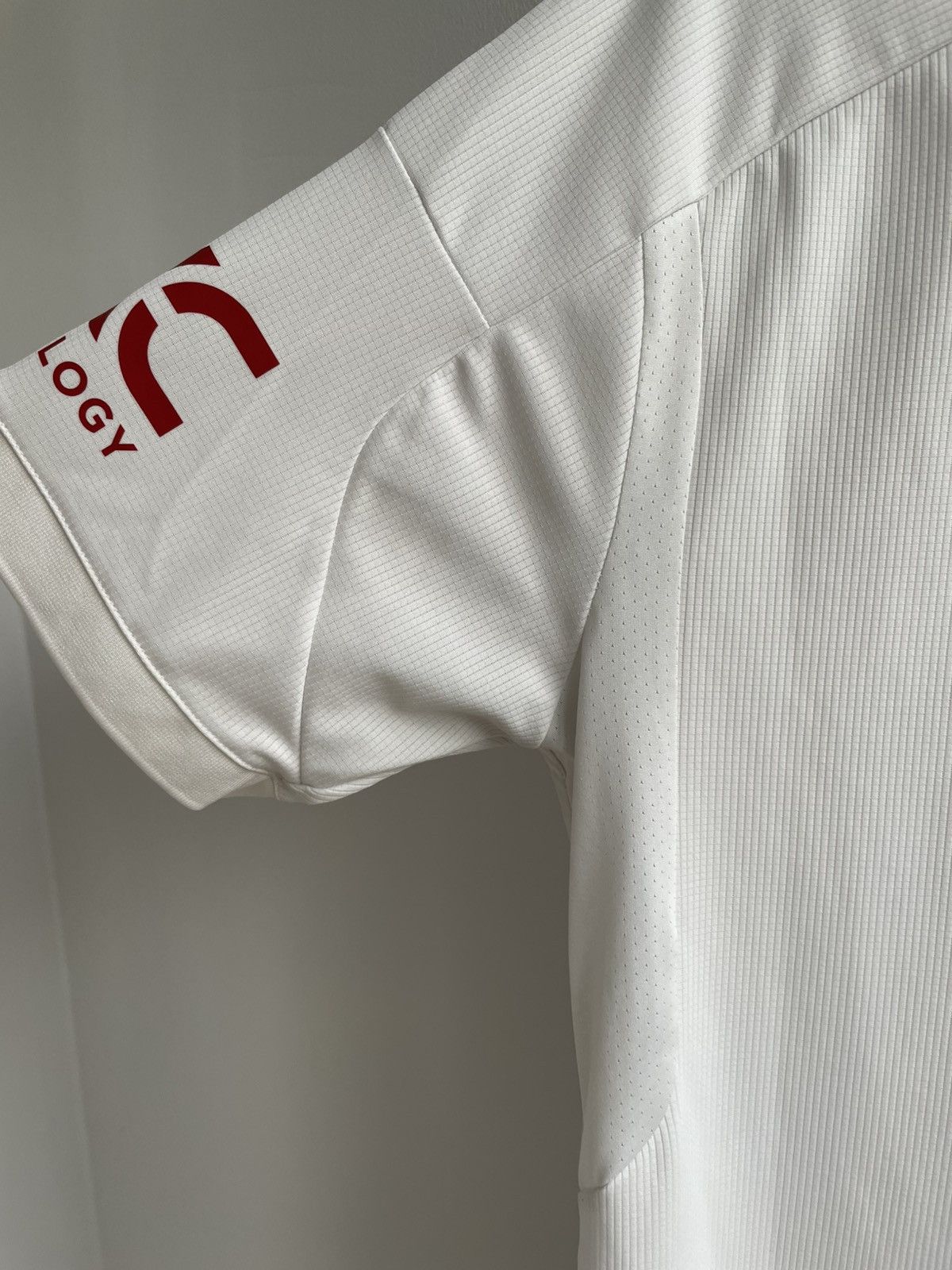 Other MANCHESTER UNITED 2023 2024 SOCCER FOOTBALL SHIRT 29H001 Size US L / EU 52-54 / 3 - 20 Thumbnail