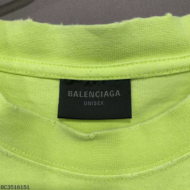 Balenciaga Balenciaga Fluorescent yellow printed cotton short sleeves Size US L / EU 52-54 / 3 - 5 Thumbnail