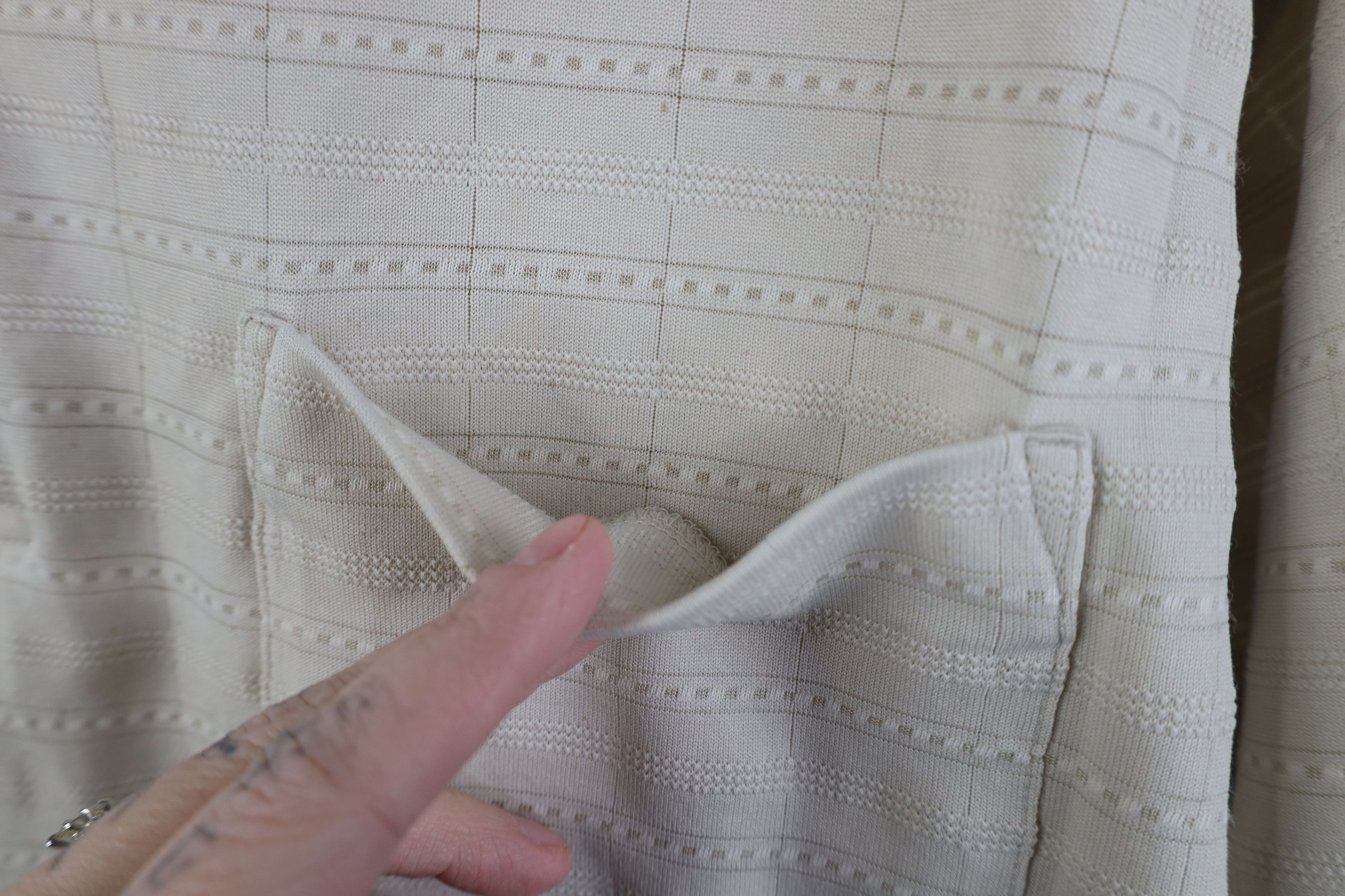 Vintage Vintage 90s Streetwear Striped Knit Golf Polo Shirt Beige Size US L / EU 52-54 / 3 - 4 Thumbnail