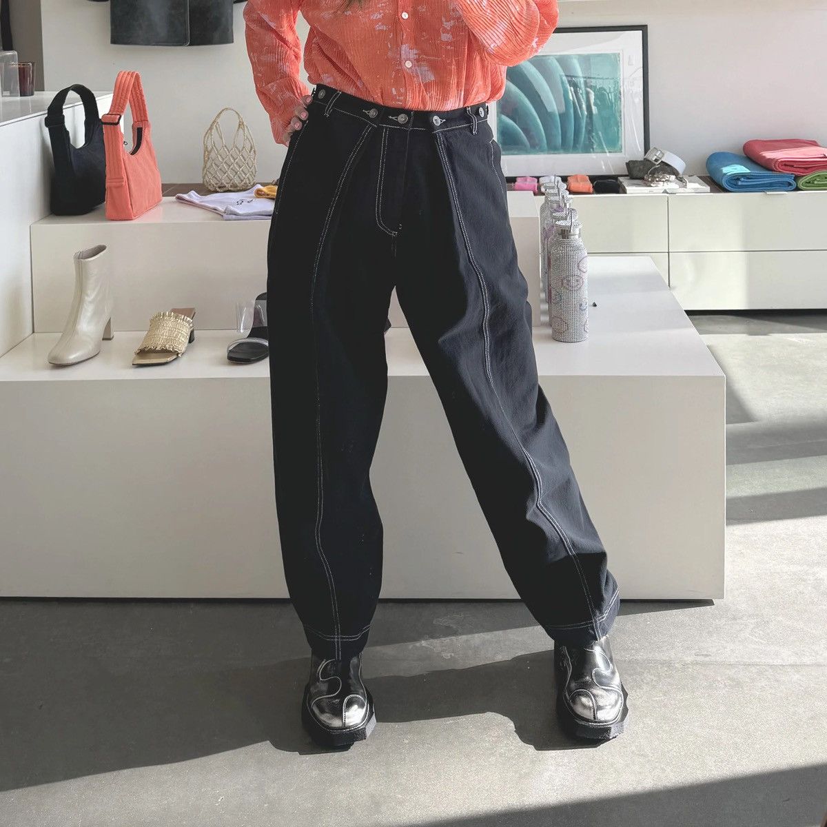 Henrik Vibskov Henrik Vibskov - Black Canned Trousers - Size 32 Size US 32 / EU 48 - 1 Thumbnail
