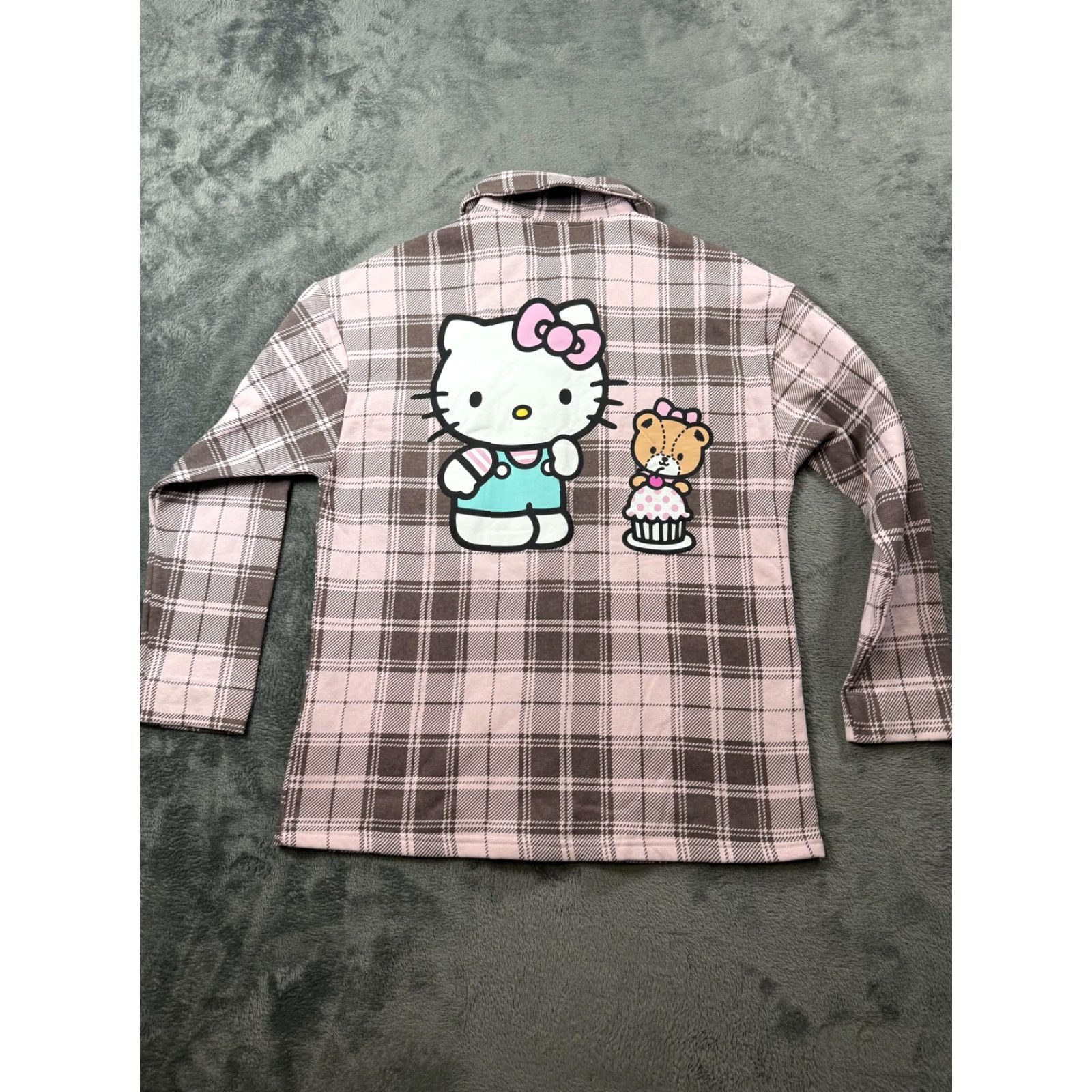 Hello Kitty Shirt Womens Small Pink Plaid Button-Up Sanrio Graphic Flannel Long Sleeve
