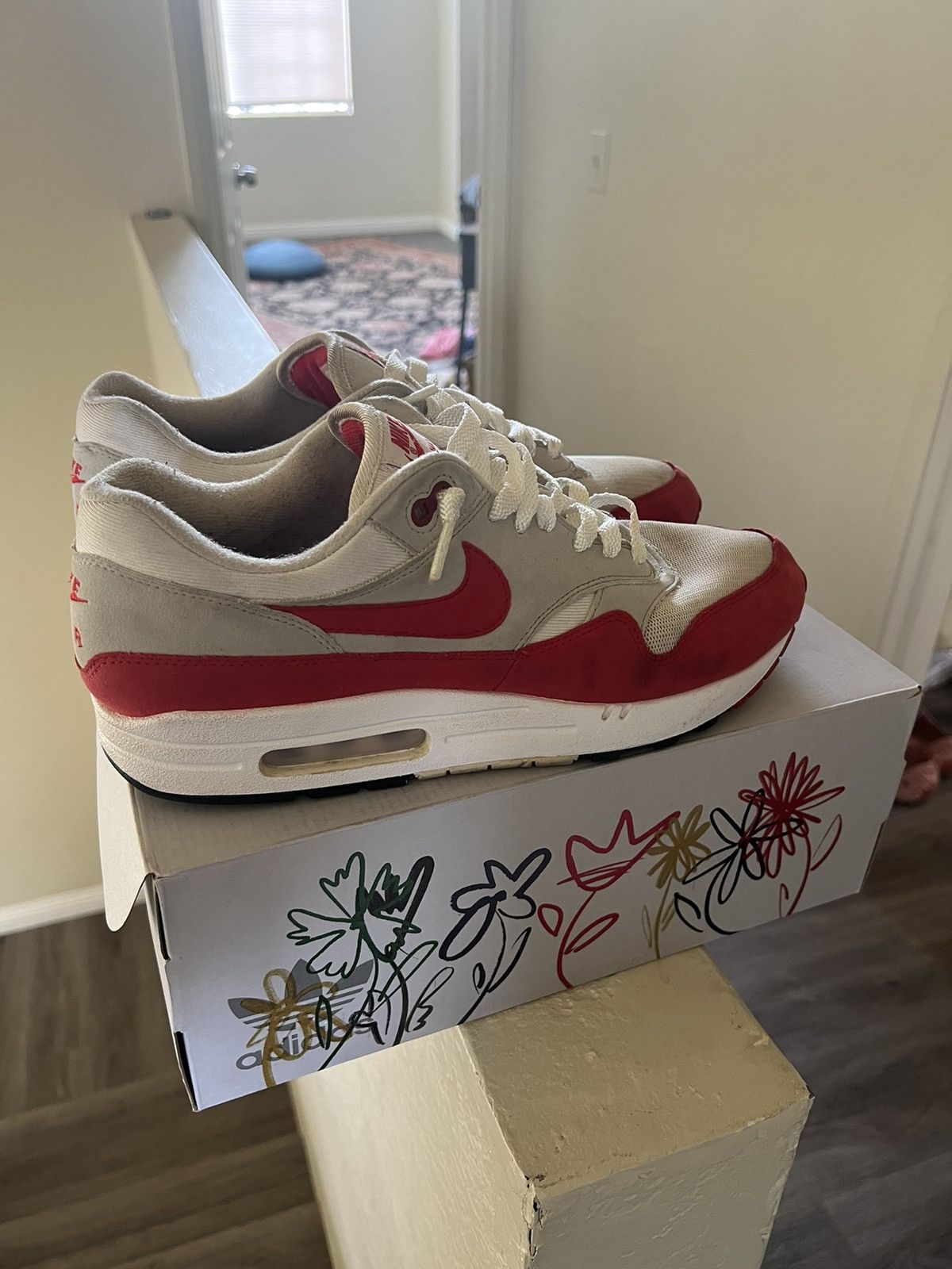 Nike Air max 1 Red/White size 11 Size US 11 / EU 44 - 2 Thumbnail