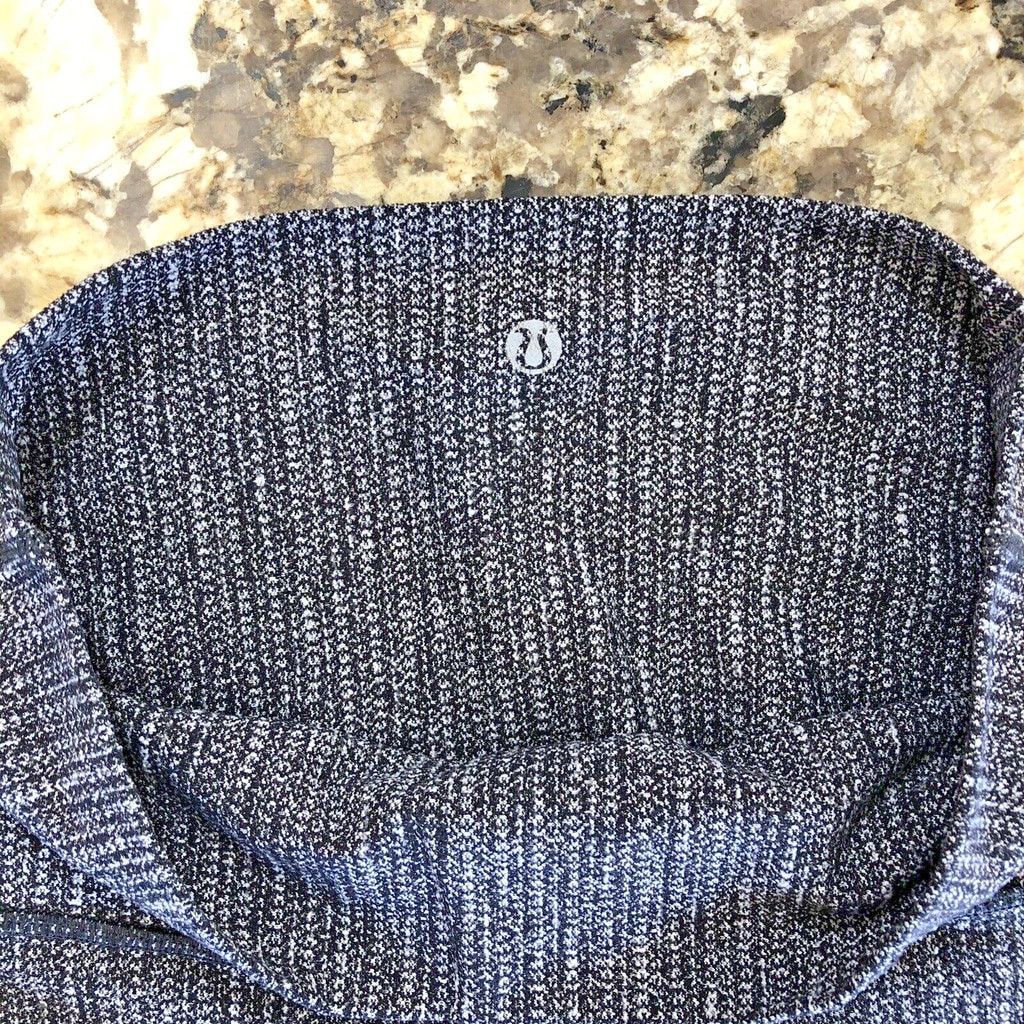 Lululemon Size 26 Lululemon Pants Work Out Yoga Gym Black White Size 26" / US 2 / IT 38 - 2 Thumbnail